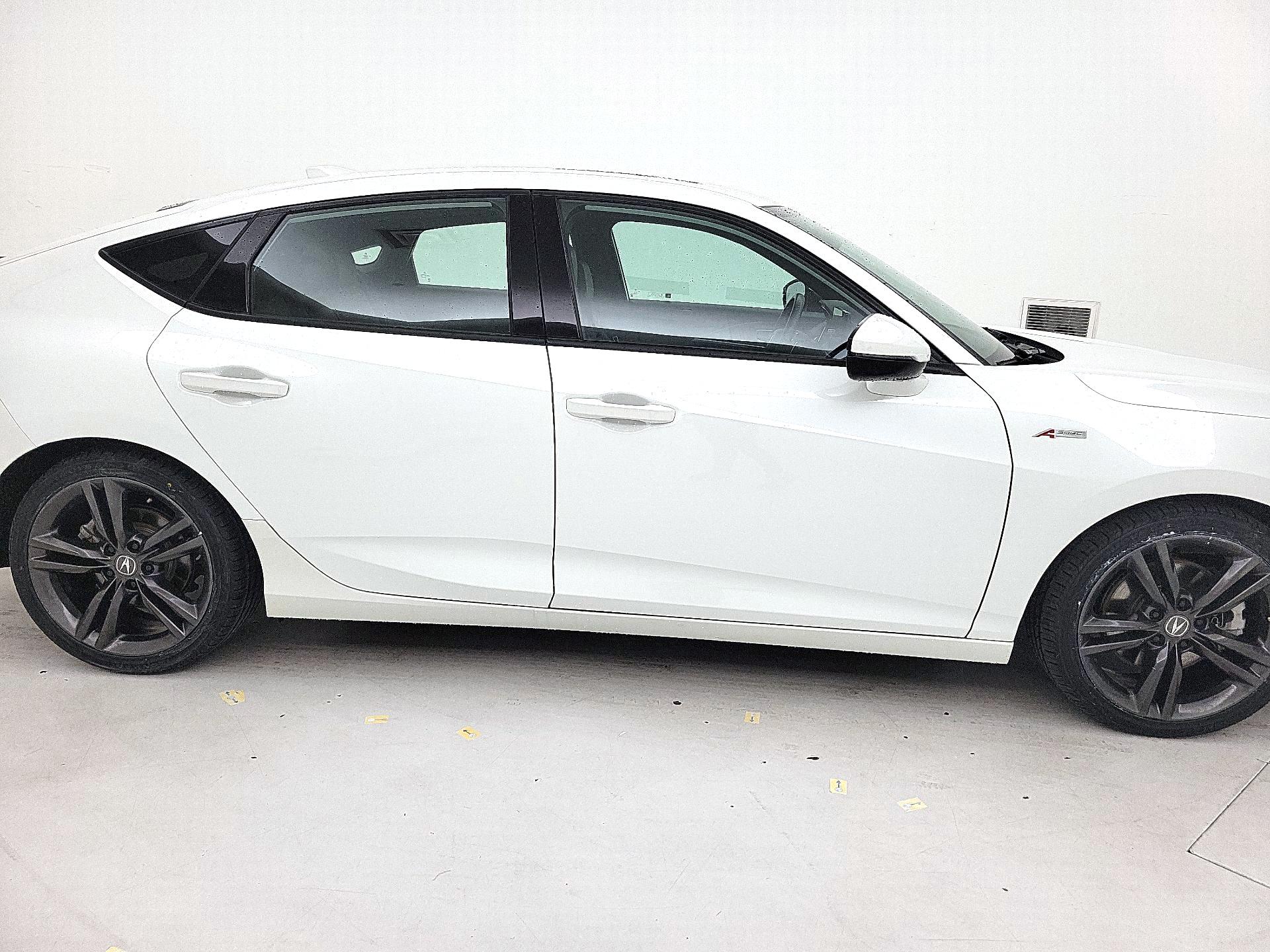 Thumbnail: 2023 Acura Integra - 4