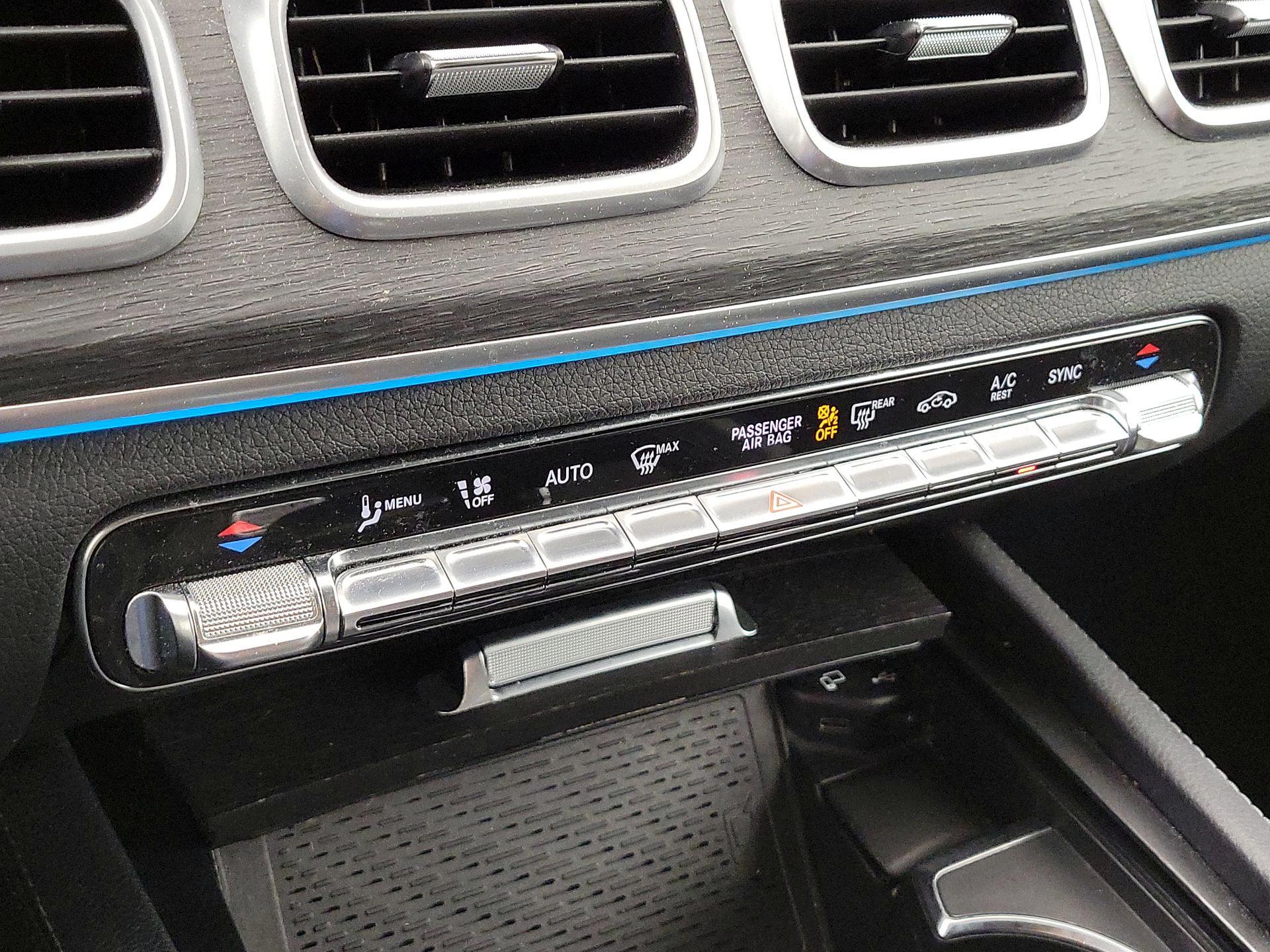 Thumbnail: 2020 Mercedes-Benz GLE - 17