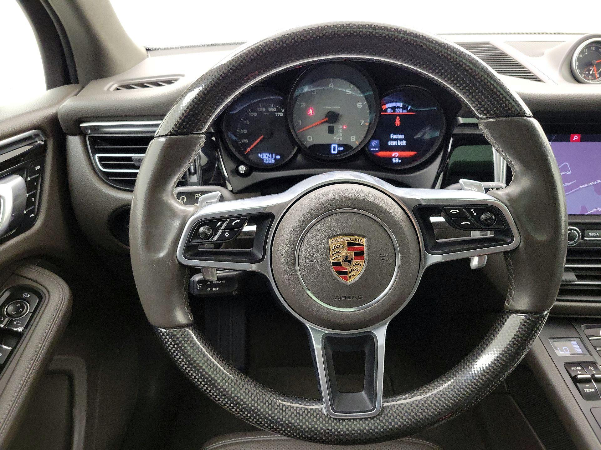 Thumbnail: 2020 Porsche Macan - 10