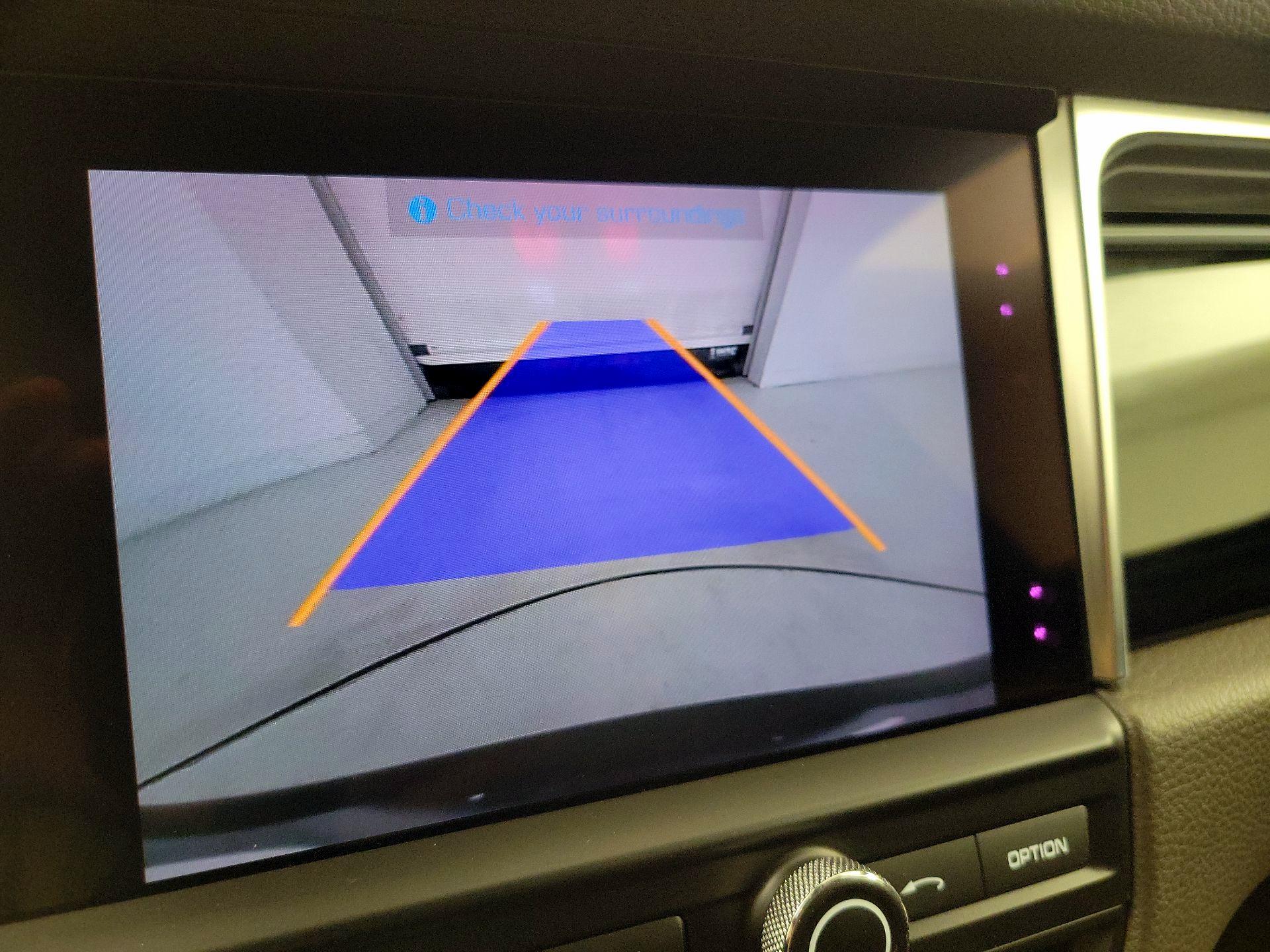 Thumbnail: 2020 Porsche Macan - 15