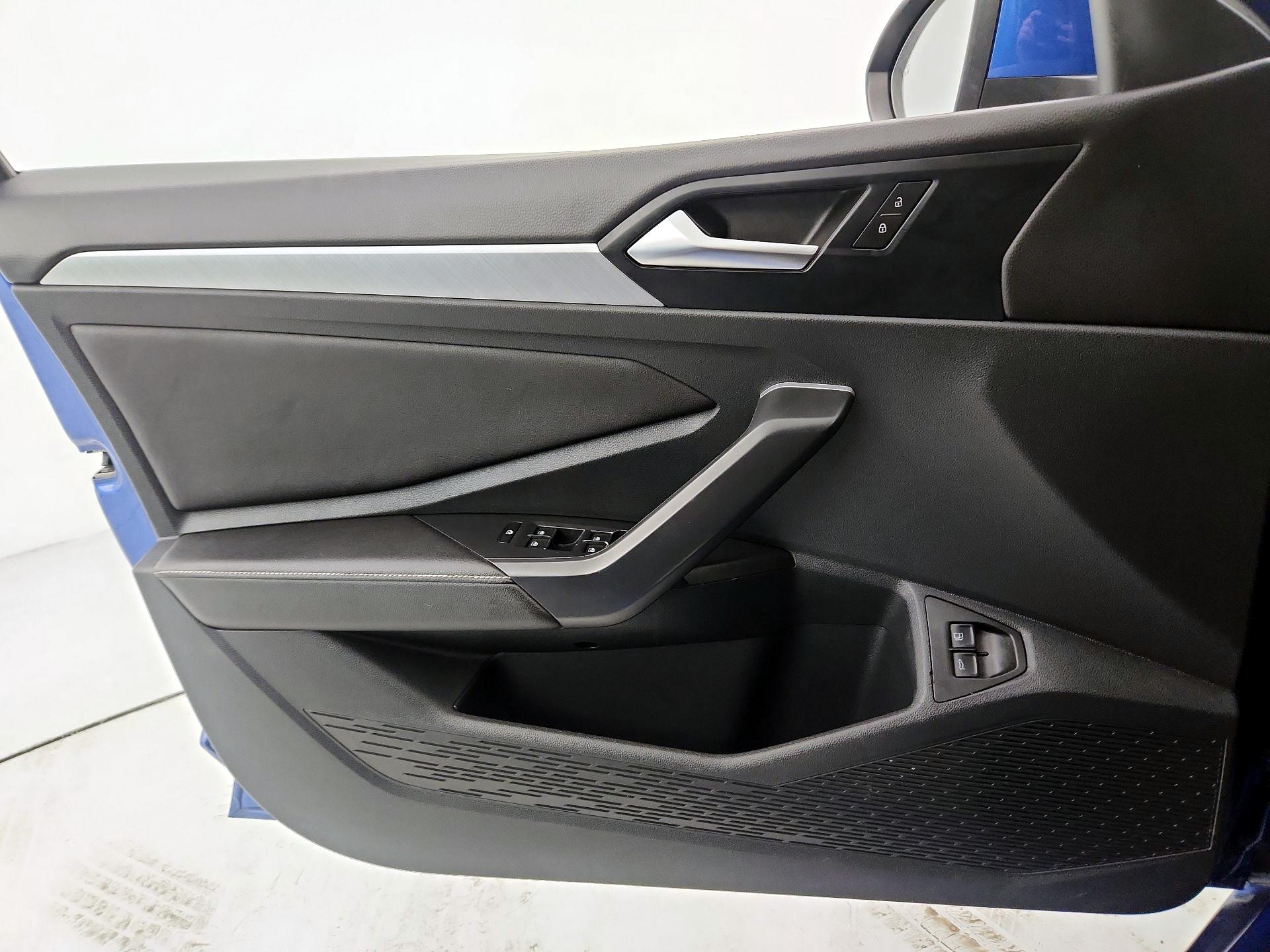 Thumbnail: 2024 Volkswagen Jetta - 12