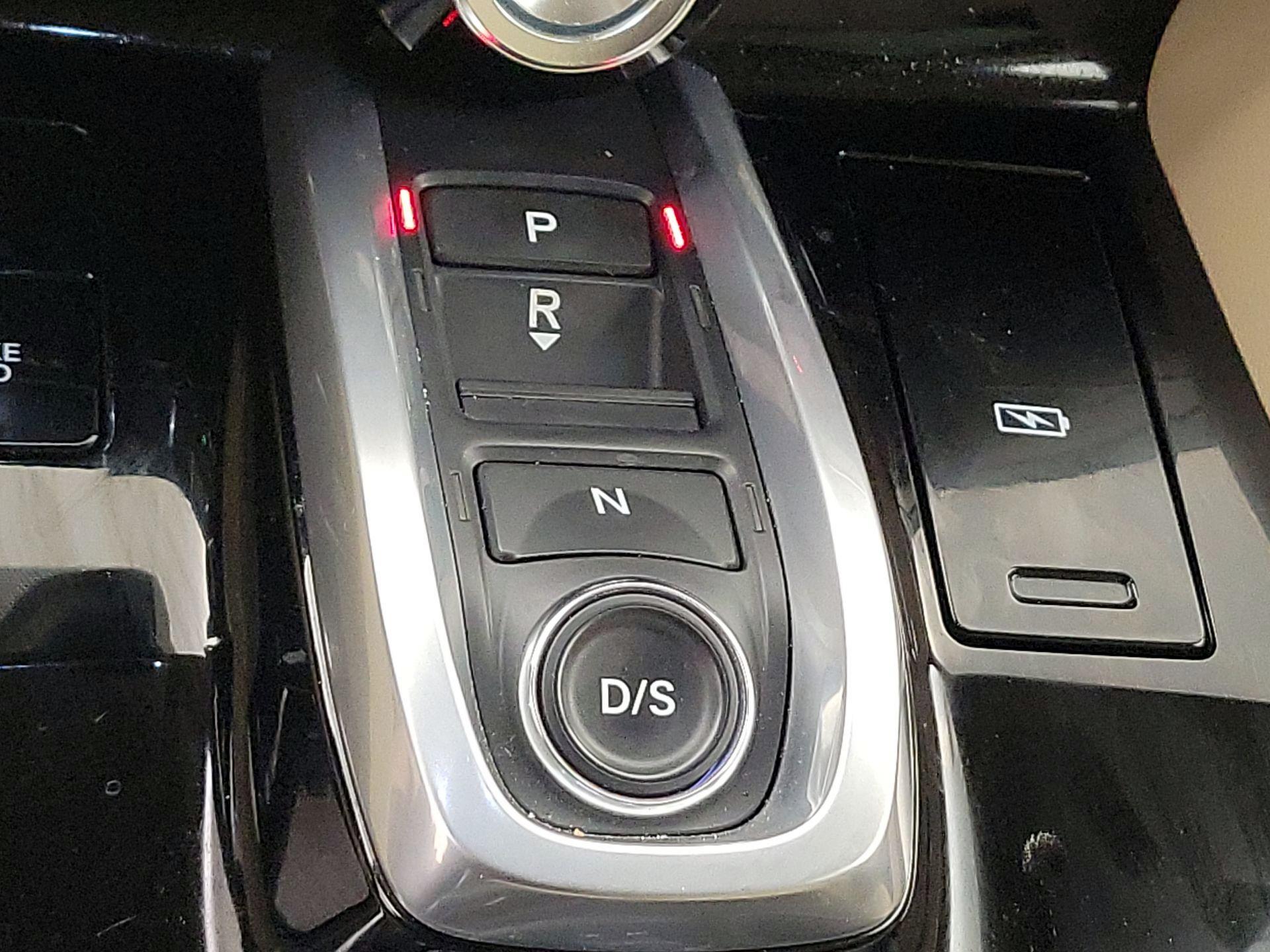 Thumbnail: 2023 Acura MDX - 17