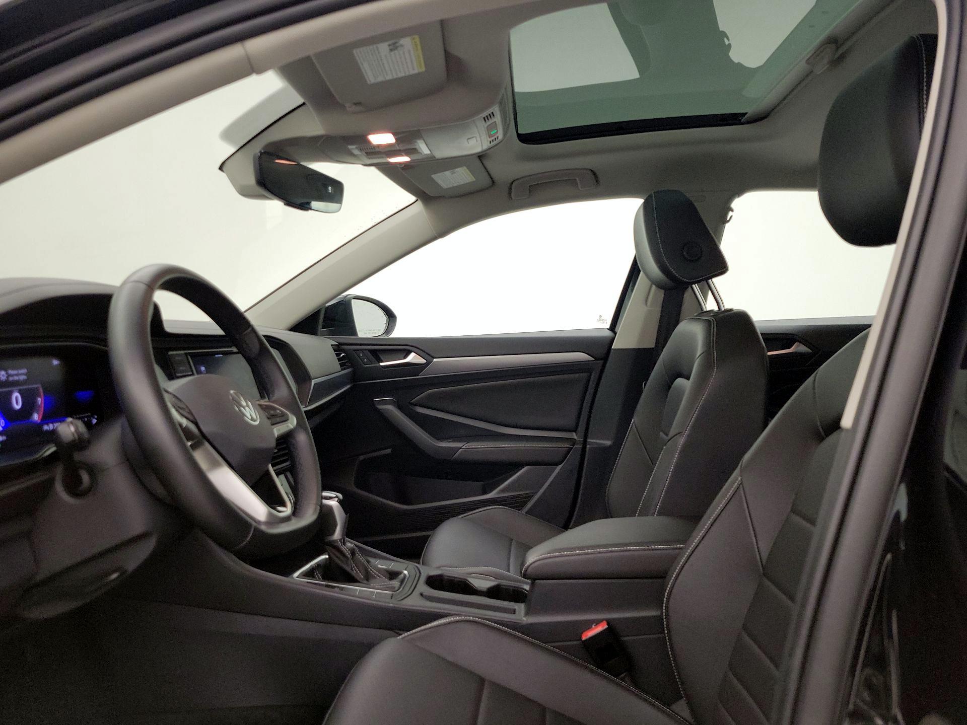 Thumbnail: 2023 Volkswagen Jetta - 19