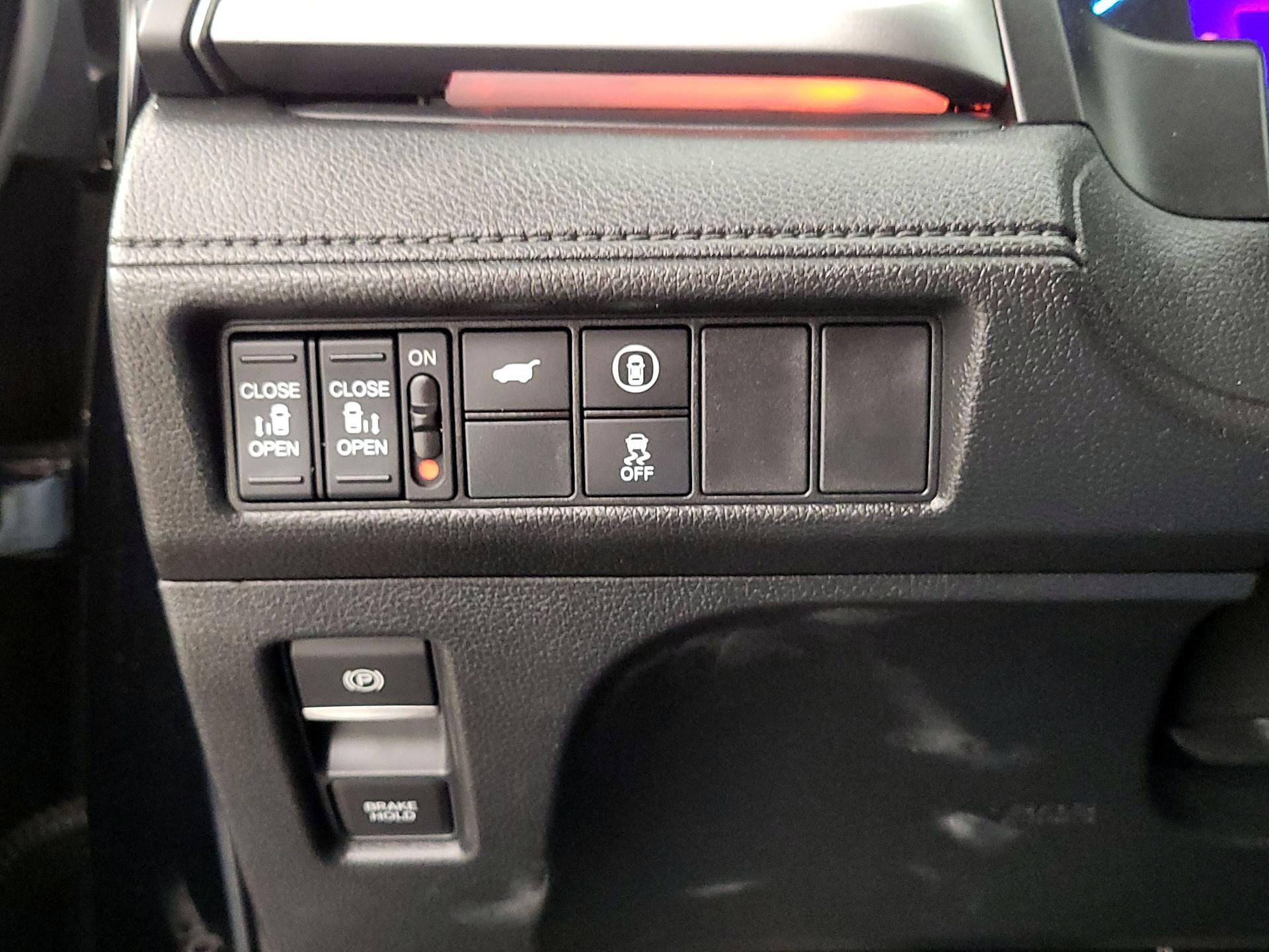 Thumbnail: 2023 Honda Odyssey - 13