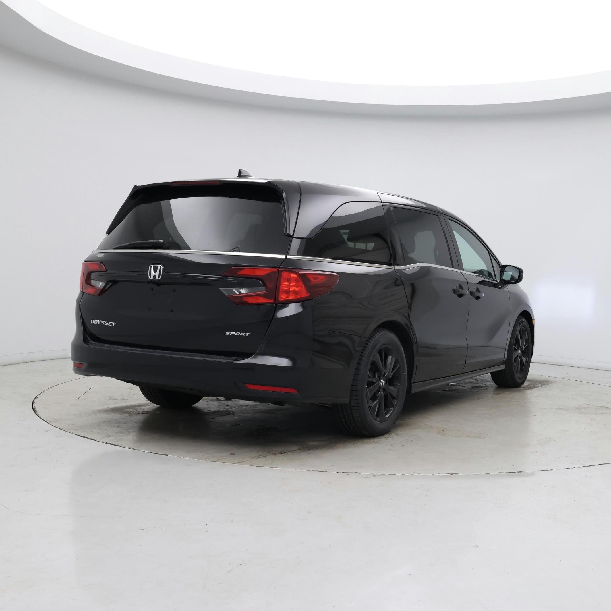 Thumbnail: 2023 Honda Odyssey - 8