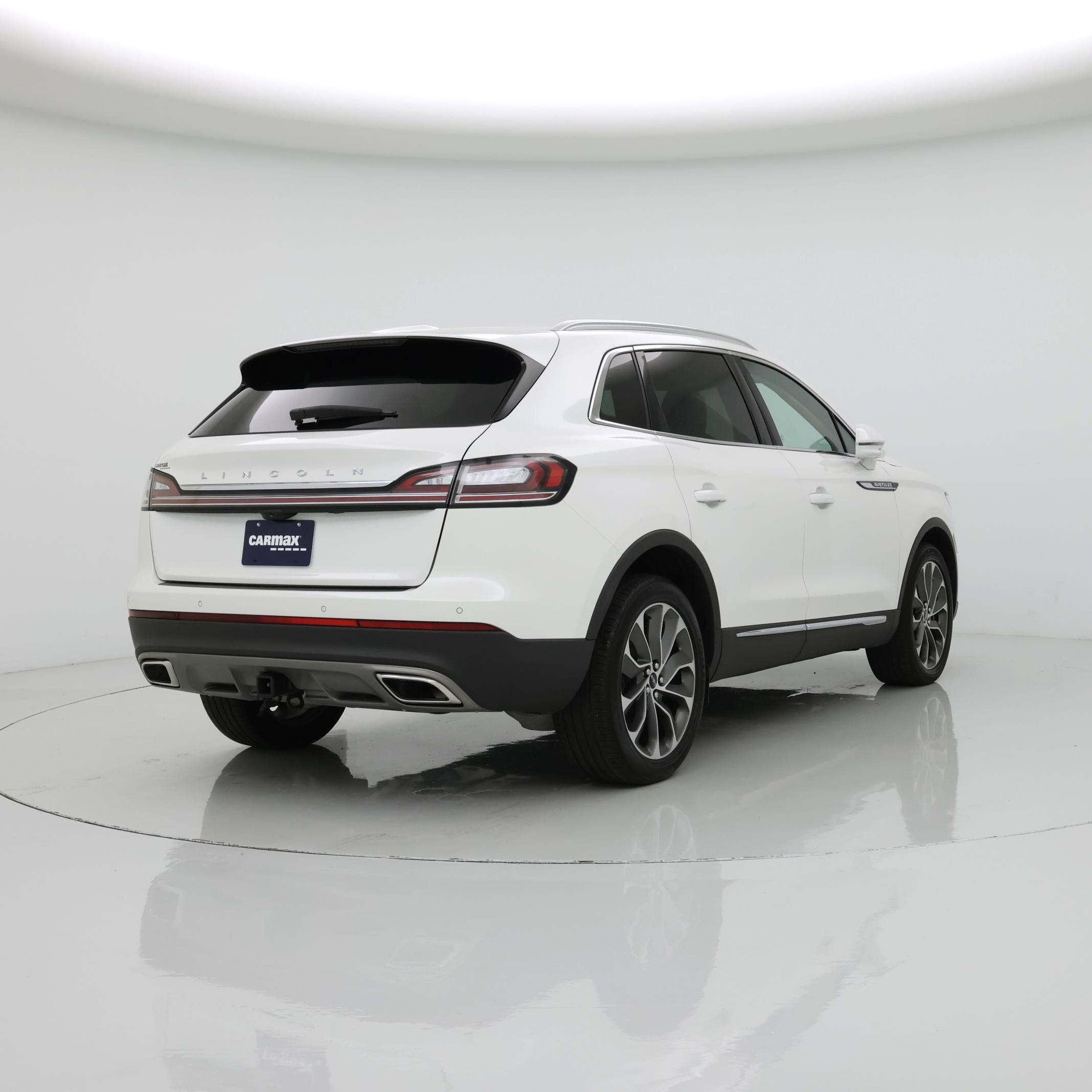 Thumbnail: 2023 Lincoln Nautilus - 8