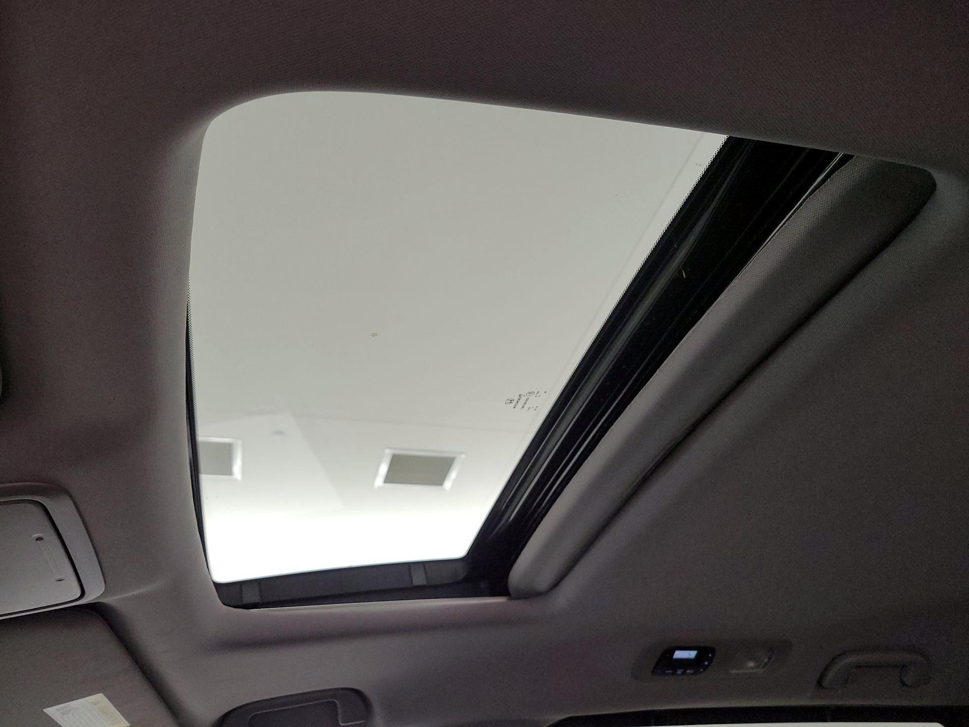 Thumbnail: 2023 Honda Odyssey - 19