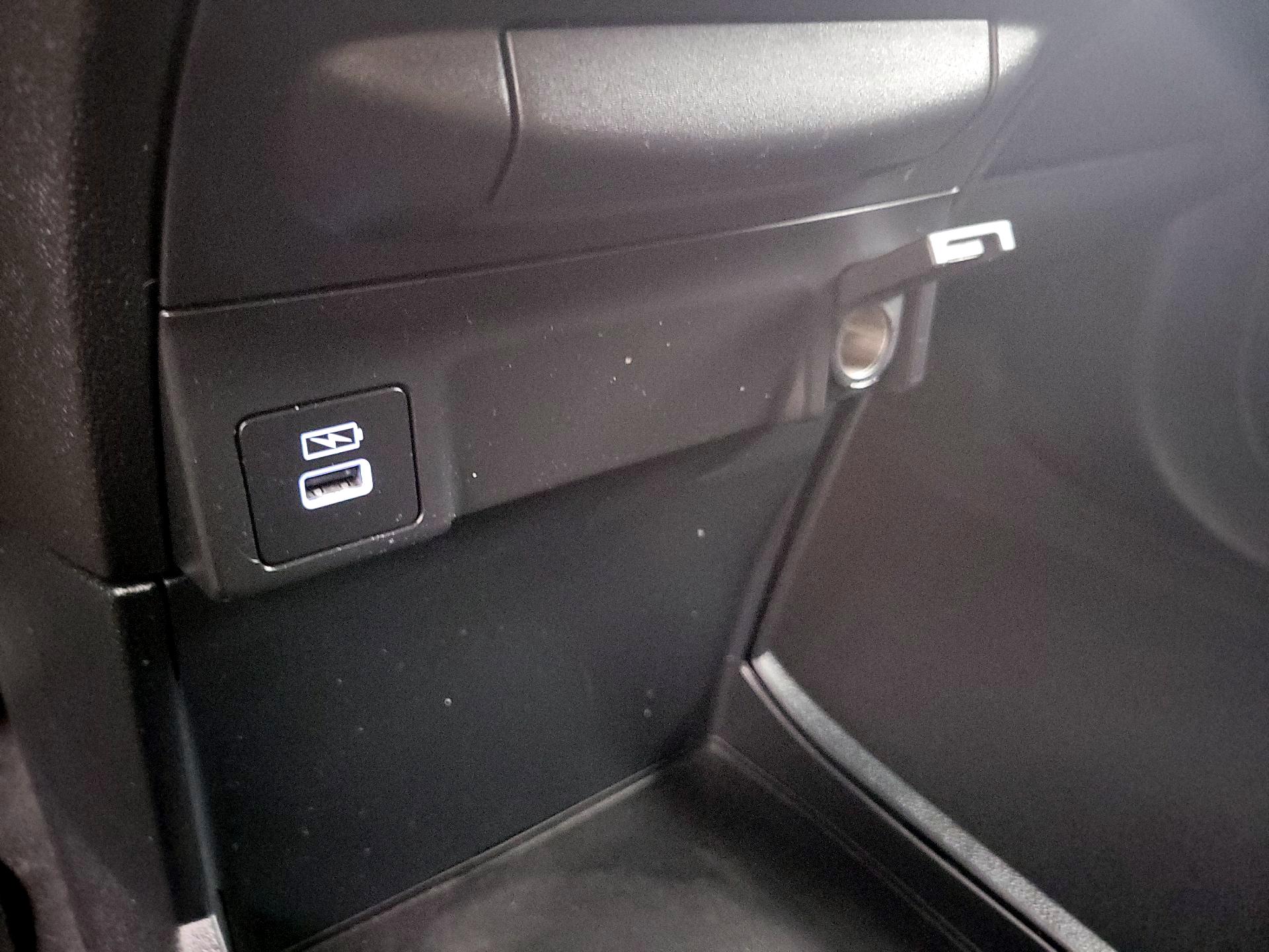 Thumbnail: 2023 Honda Odyssey - 16