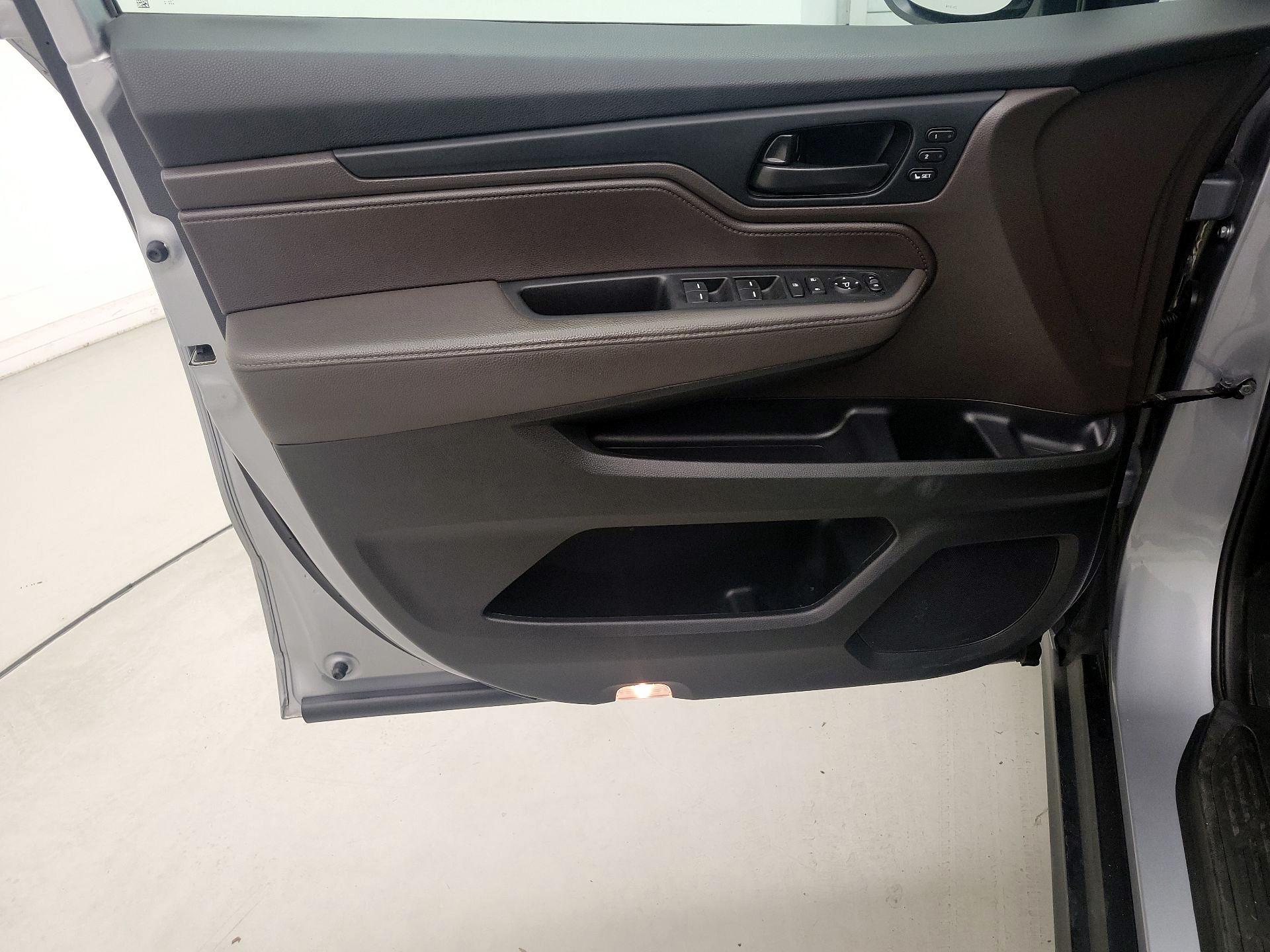 Thumbnail: 2023 Honda Odyssey - 12