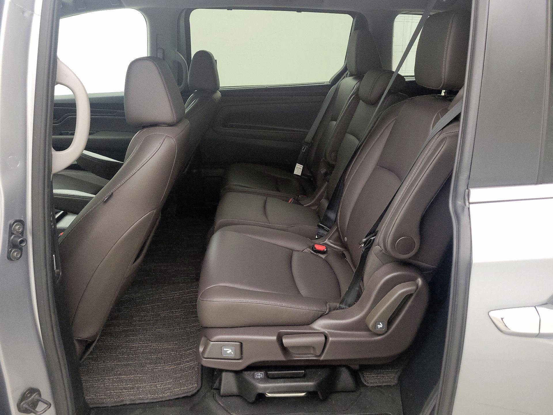 Thumbnail: 2023 Honda Odyssey - 20