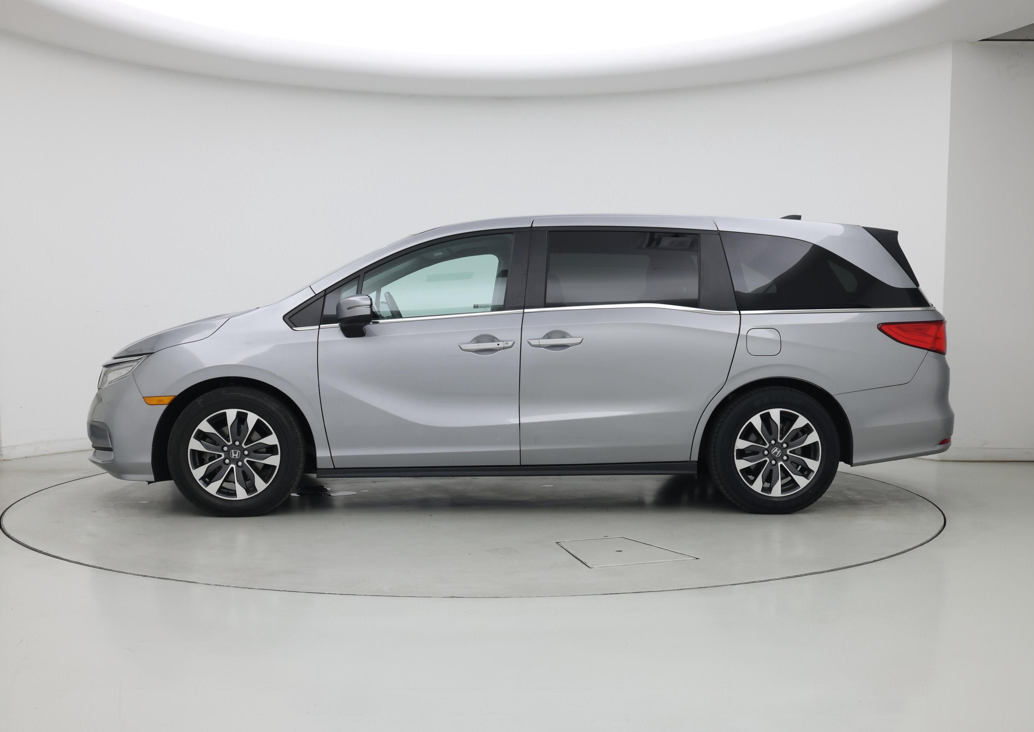 Thumbnail: 2023 Honda Odyssey - 3