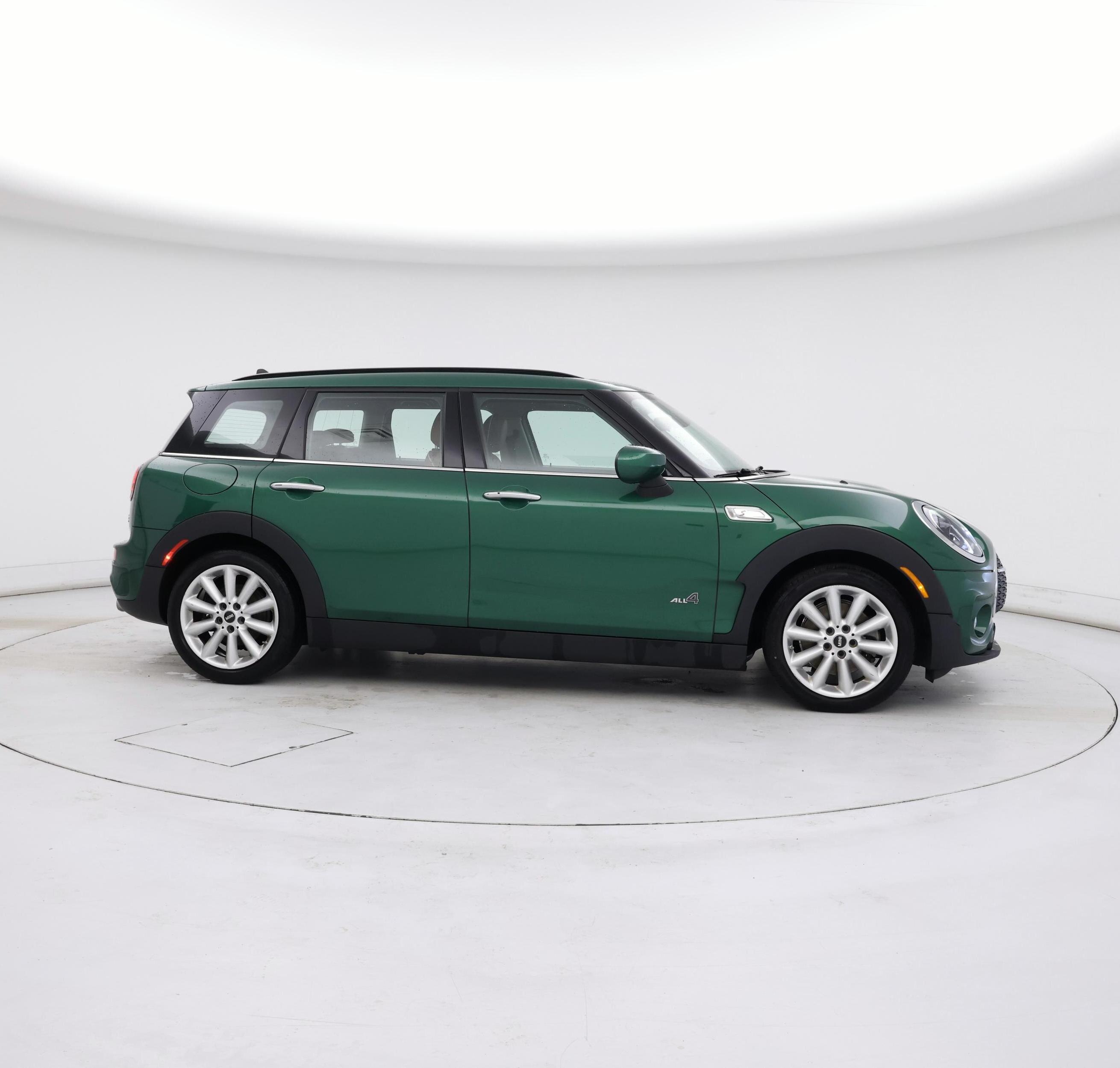 Thumbnail: 2022 MINI Cooper Clubman - 7