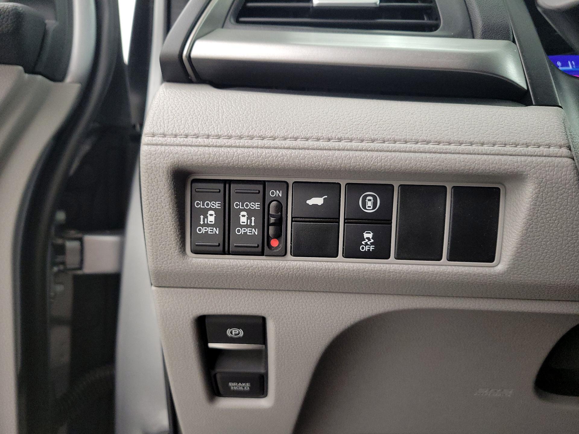 Thumbnail: 2023 Honda Odyssey - 13