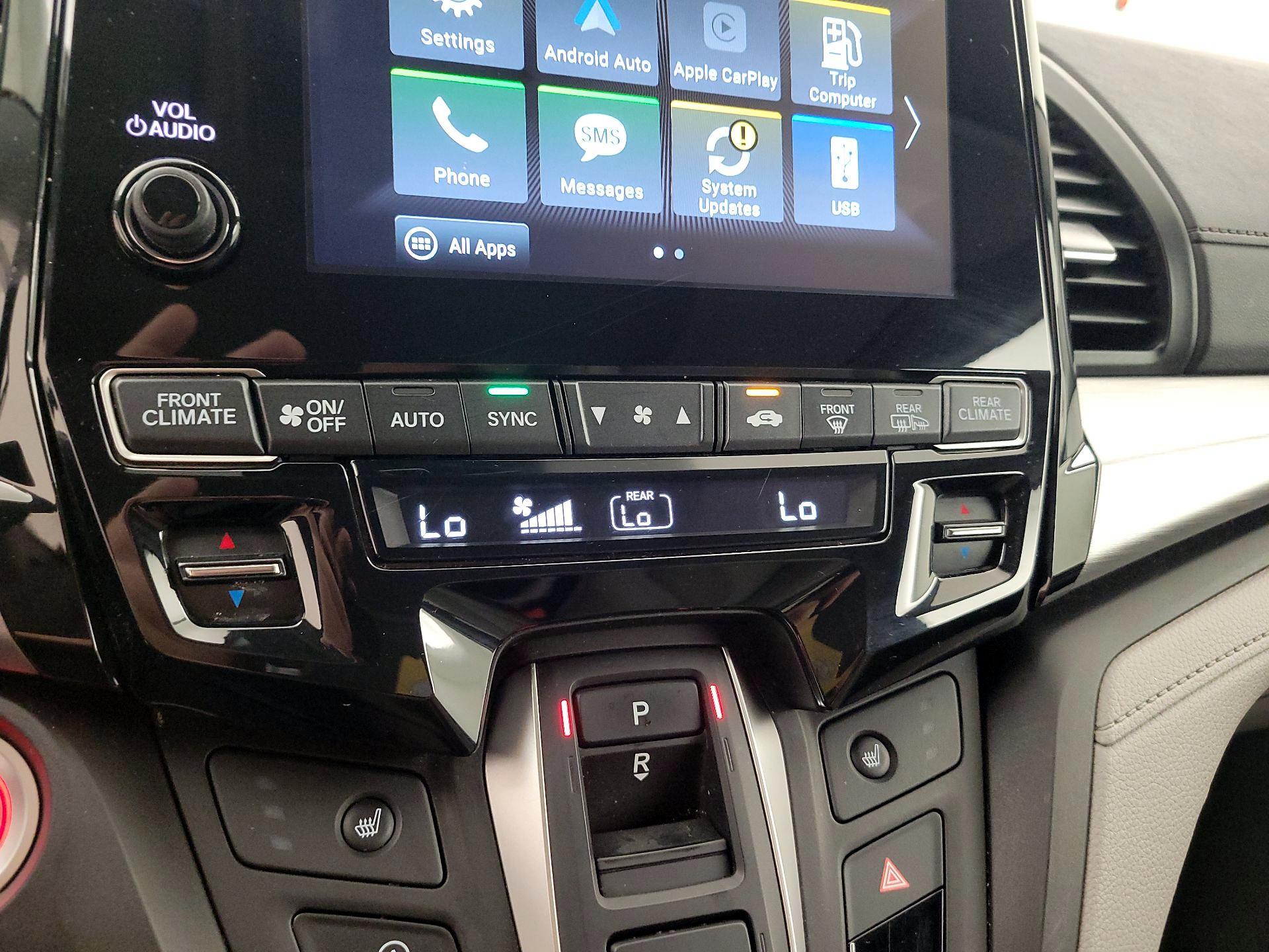 Thumbnail: 2023 Honda Odyssey - 16