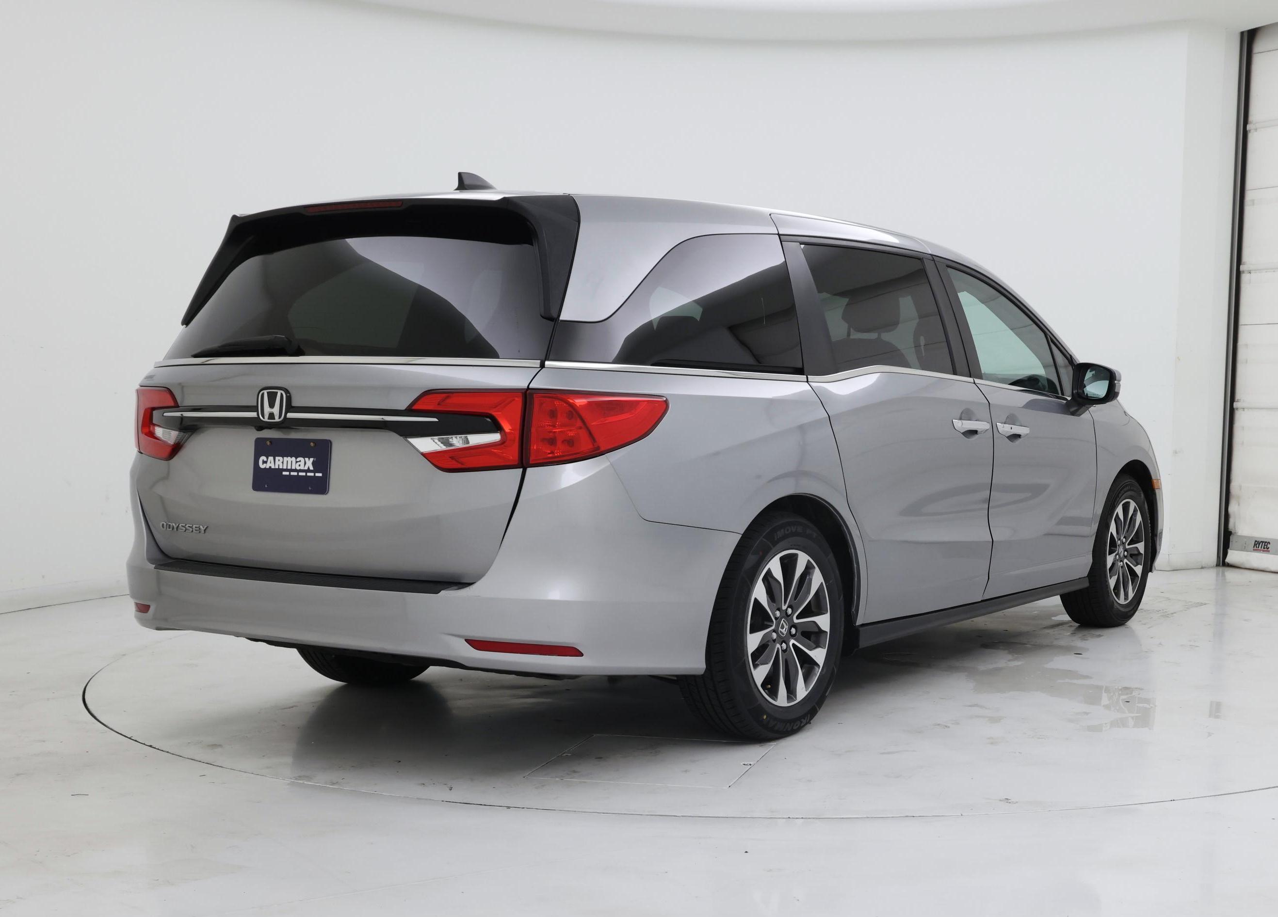 Thumbnail: 2023 Honda Odyssey - 8