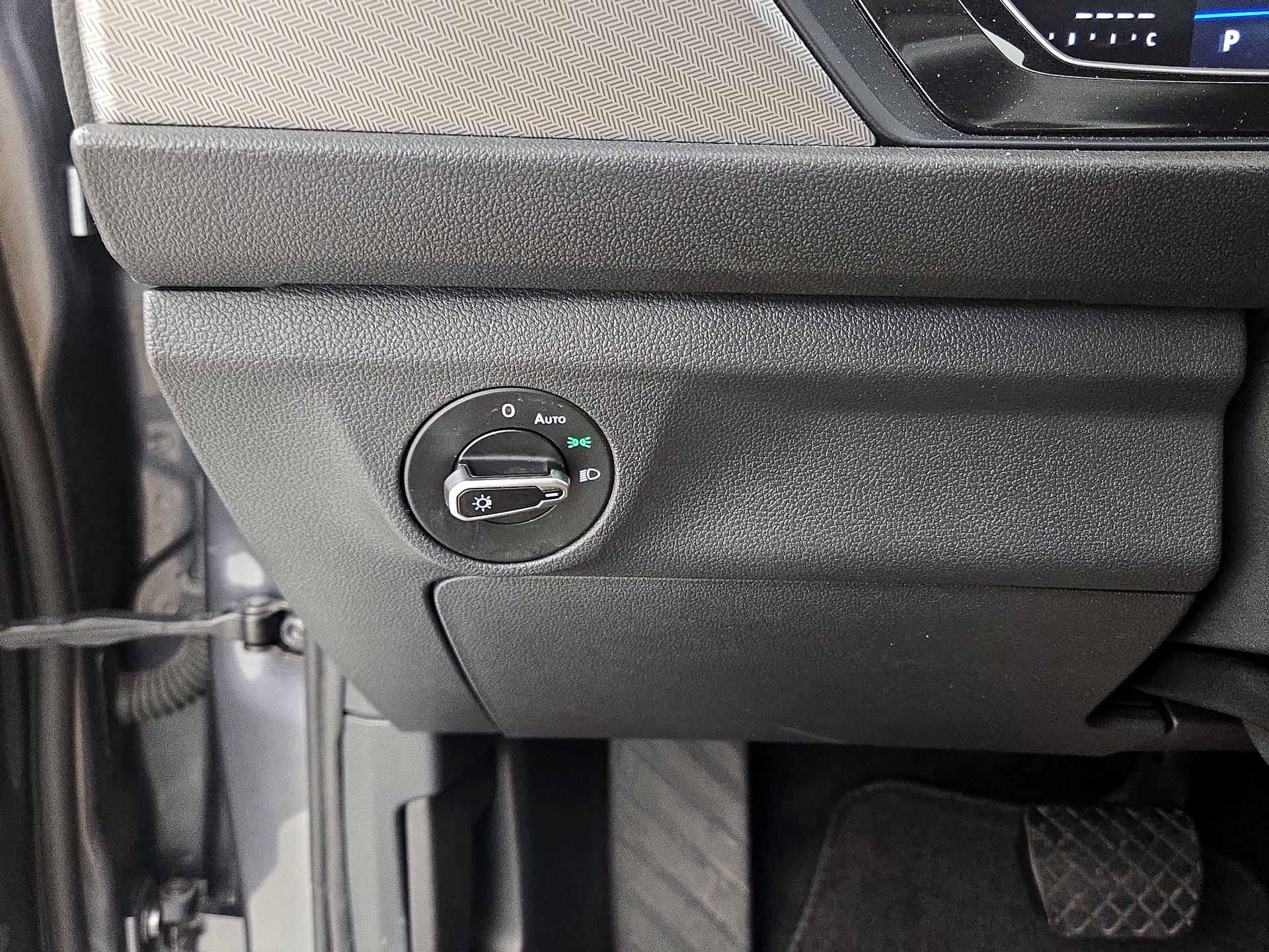 Thumbnail: 2024 Volkswagen Jetta - 13