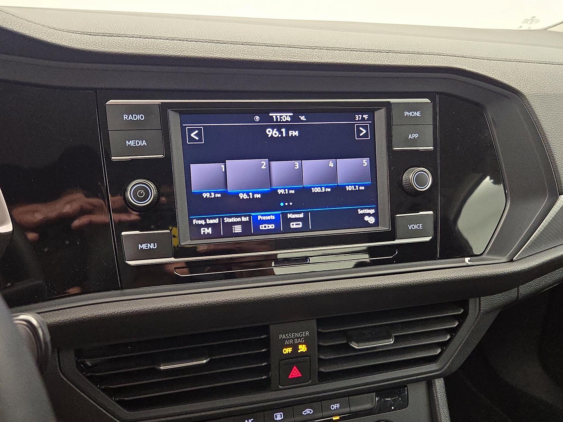 Thumbnail: 2024 Volkswagen Jetta - 15