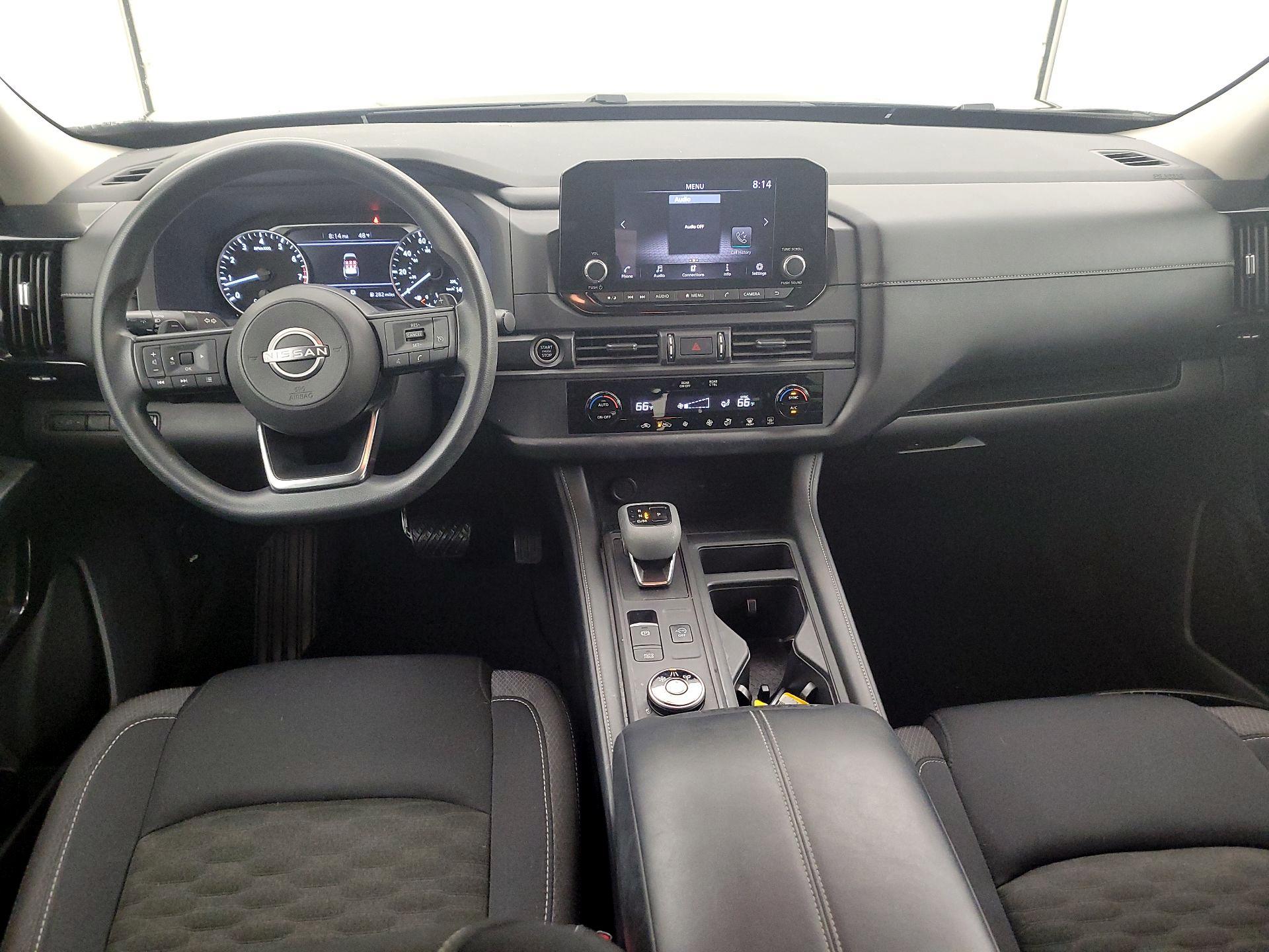 Thumbnail: 2023 Nissan Pathfinder - 9