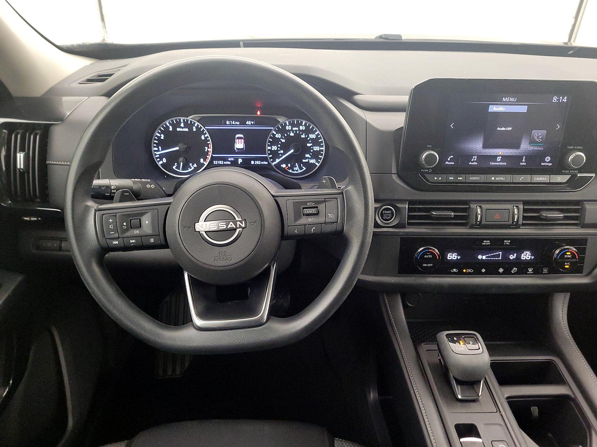 Thumbnail: 2023 Nissan Pathfinder - 10