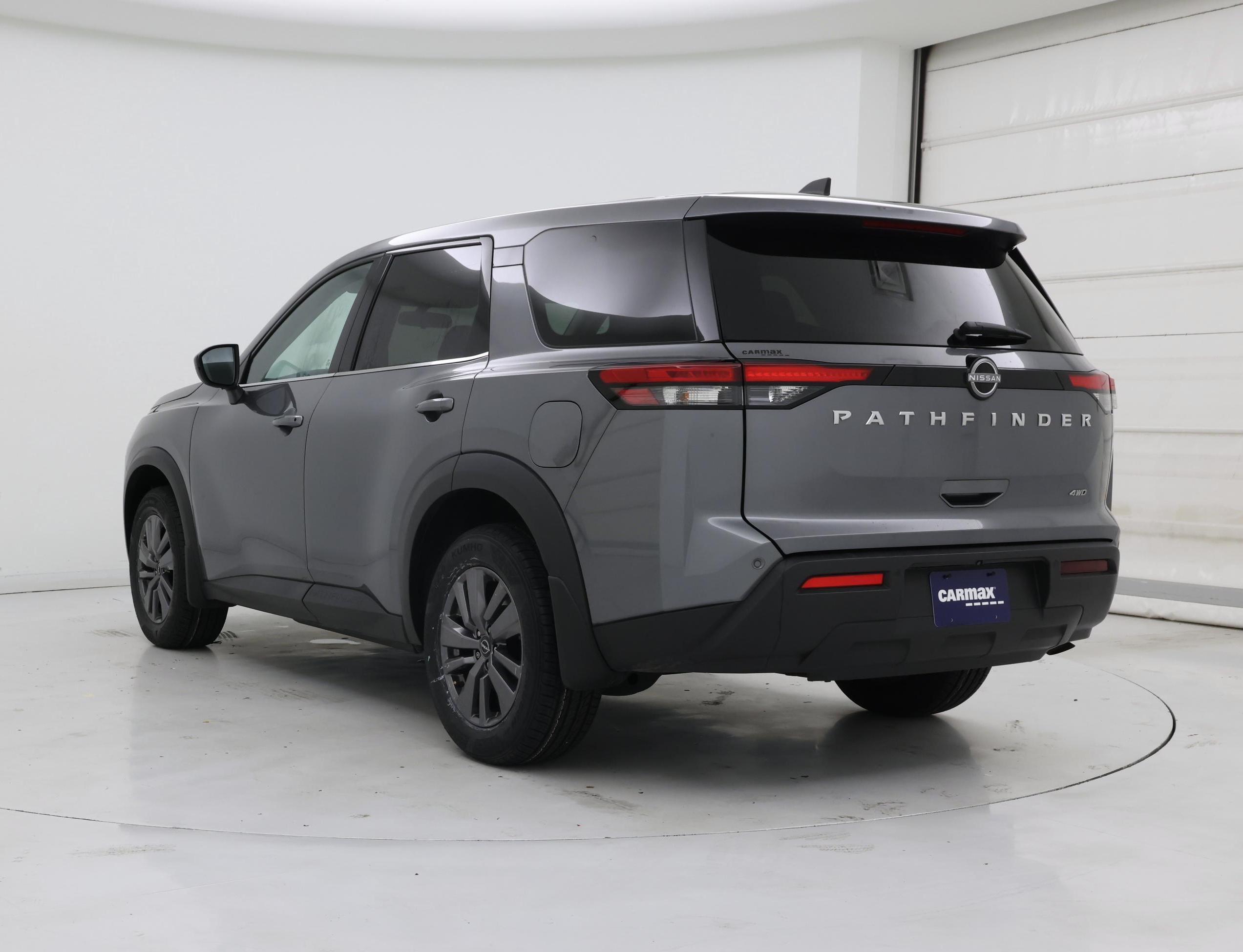 Thumbnail: 2023 Nissan Pathfinder - 2