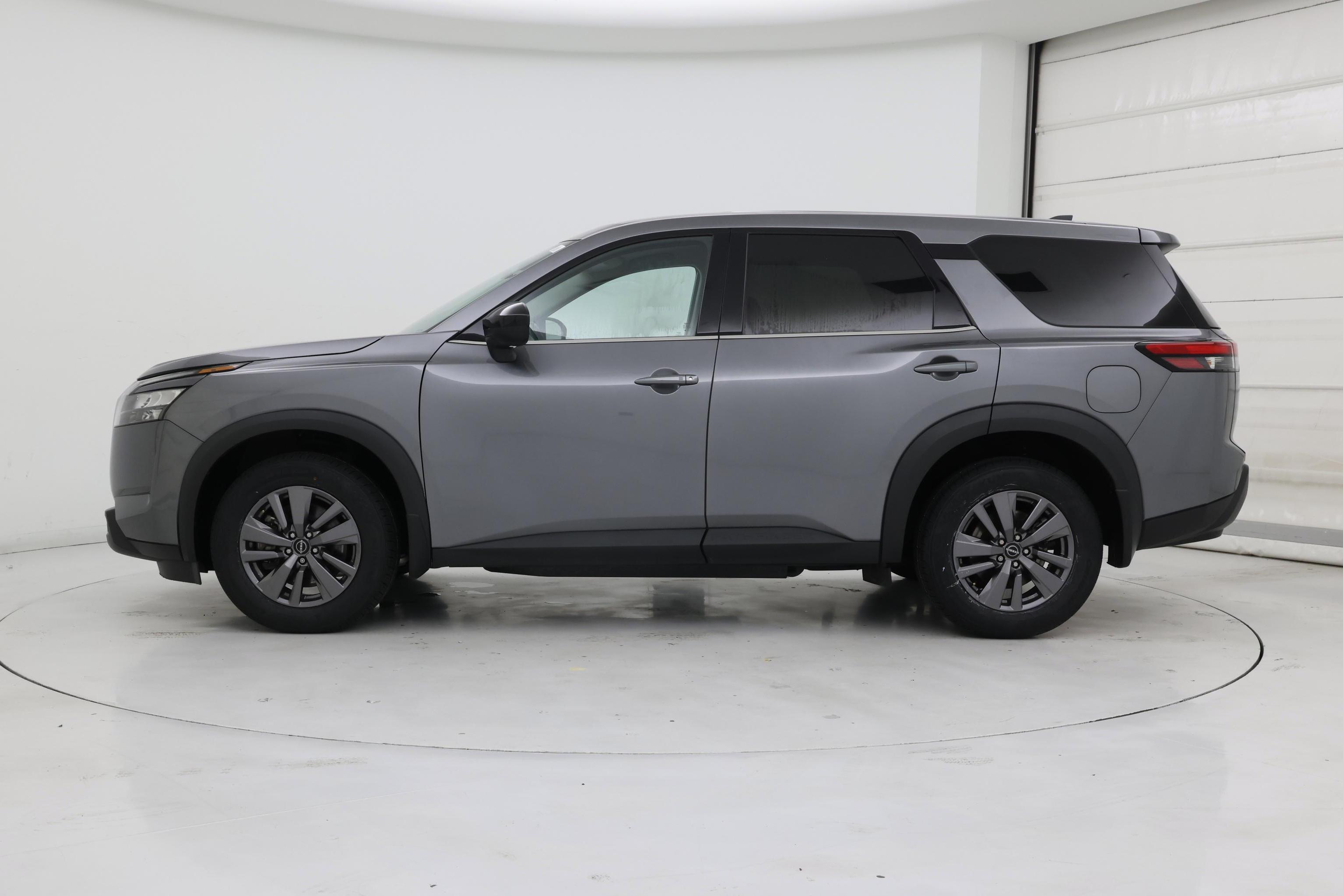 Thumbnail: 2023 Nissan Pathfinder - 3