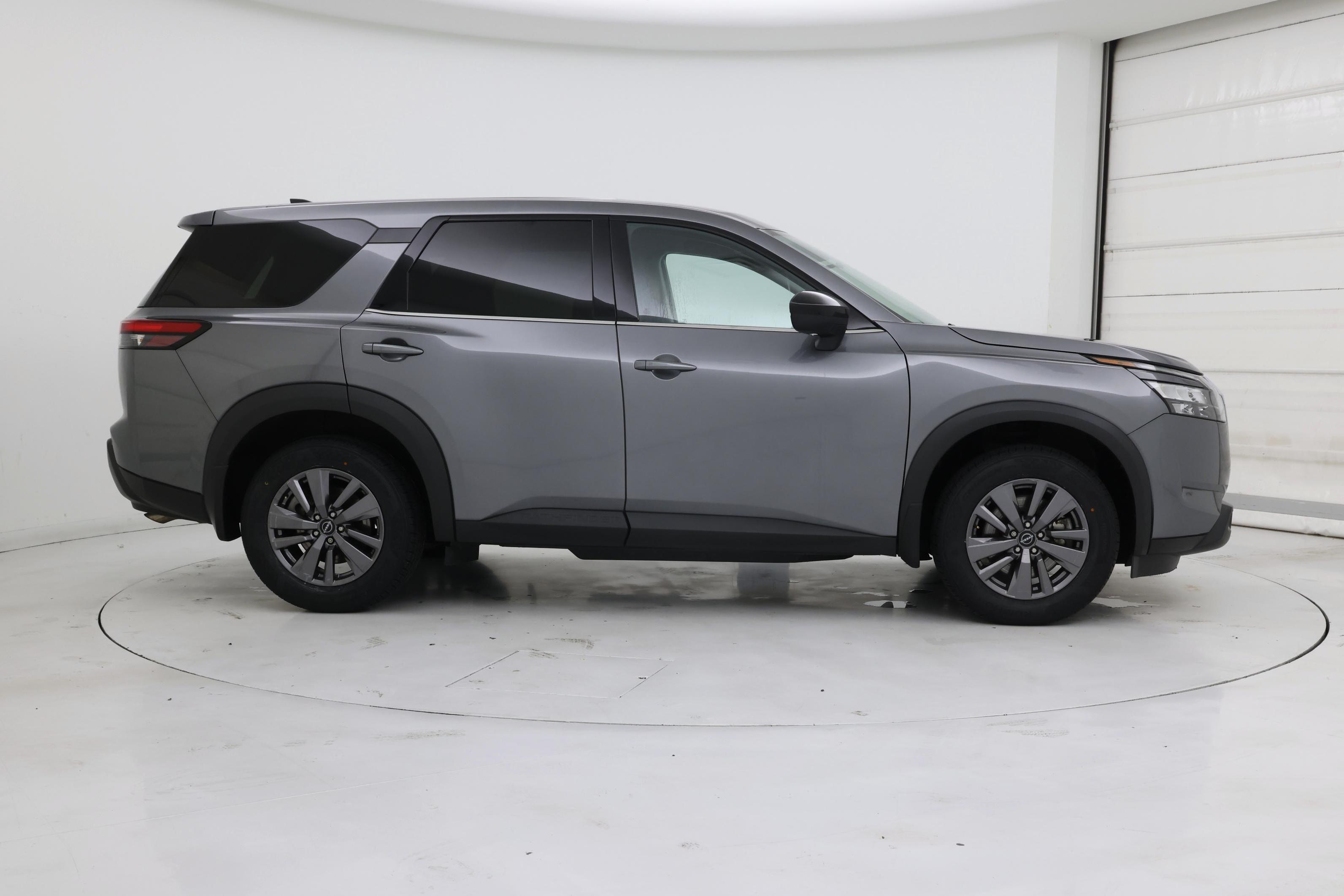 Thumbnail: 2023 Nissan Pathfinder - 7