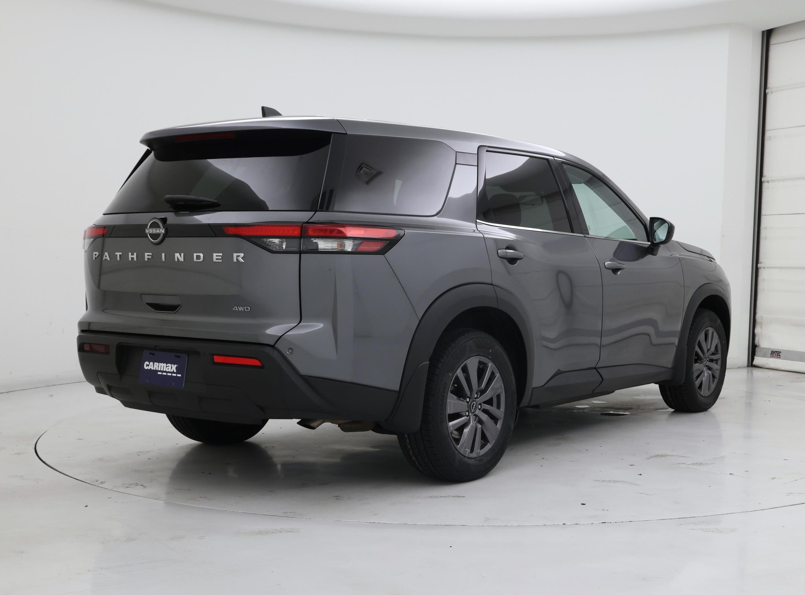 Thumbnail: 2023 Nissan Pathfinder - 8