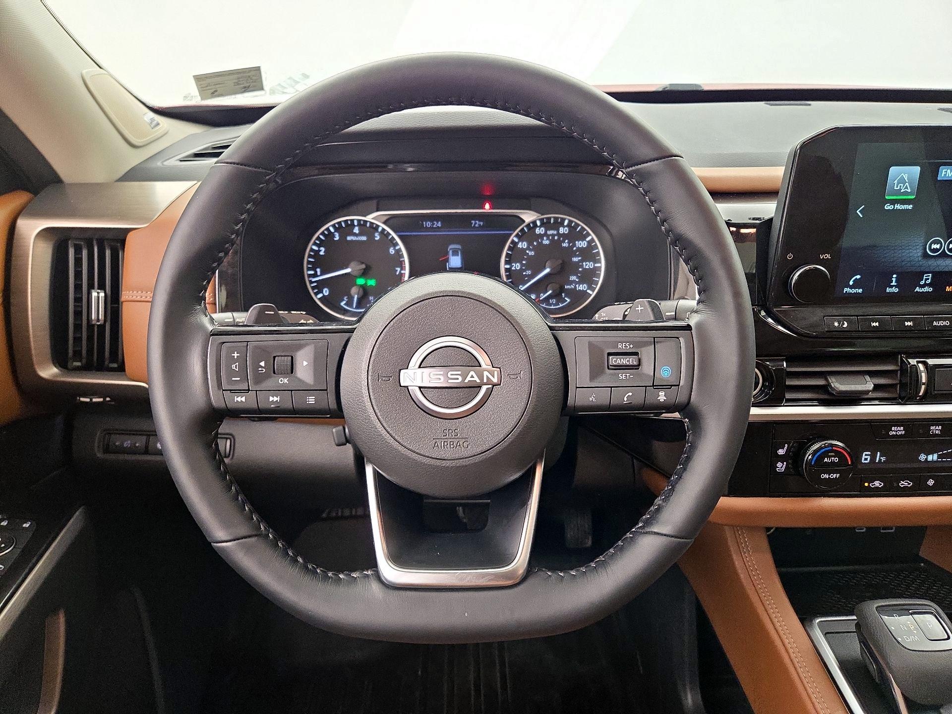 Thumbnail: 2023 Nissan Pathfinder - 10