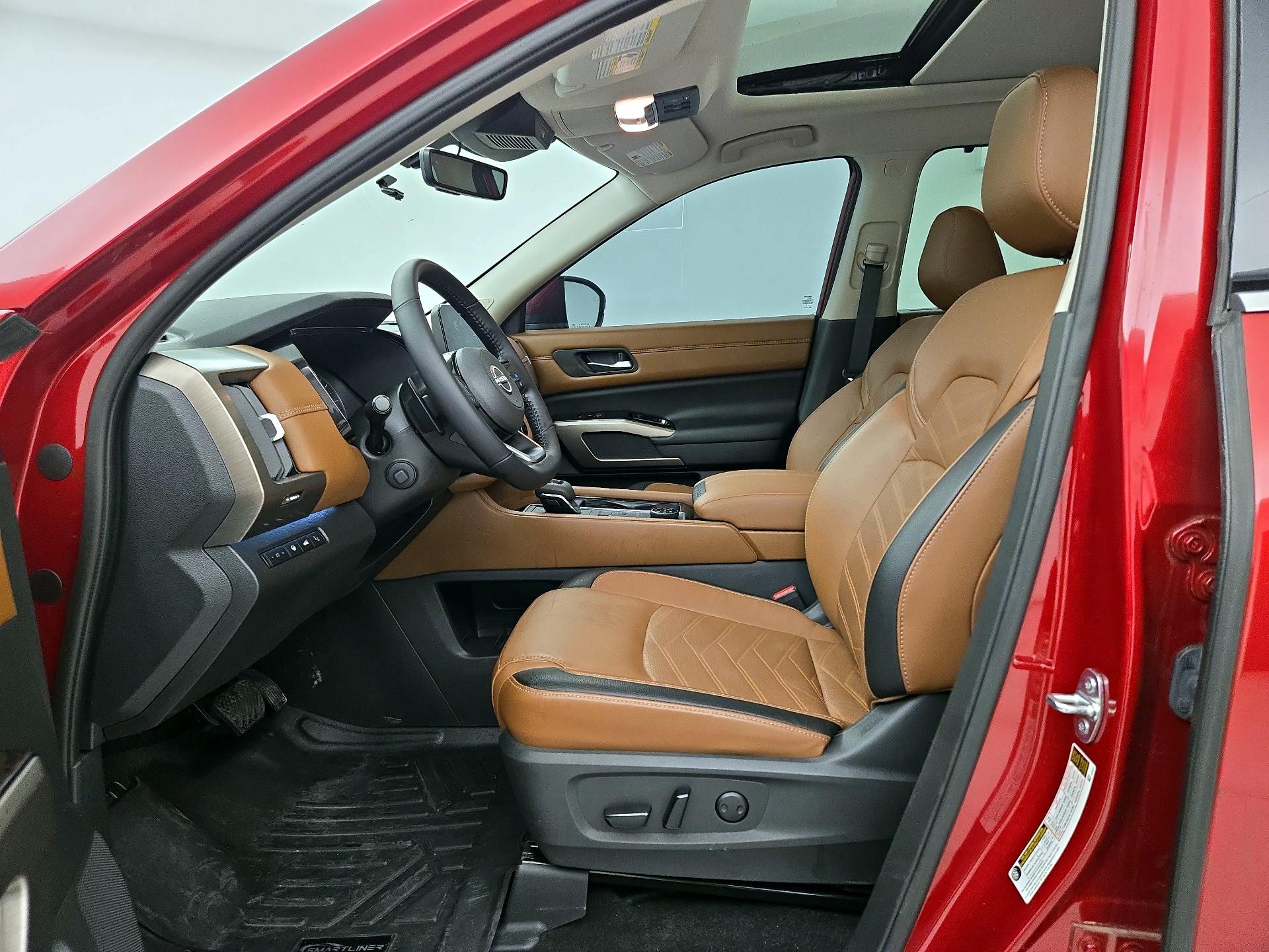 Thumbnail: 2023 Nissan Pathfinder - 11