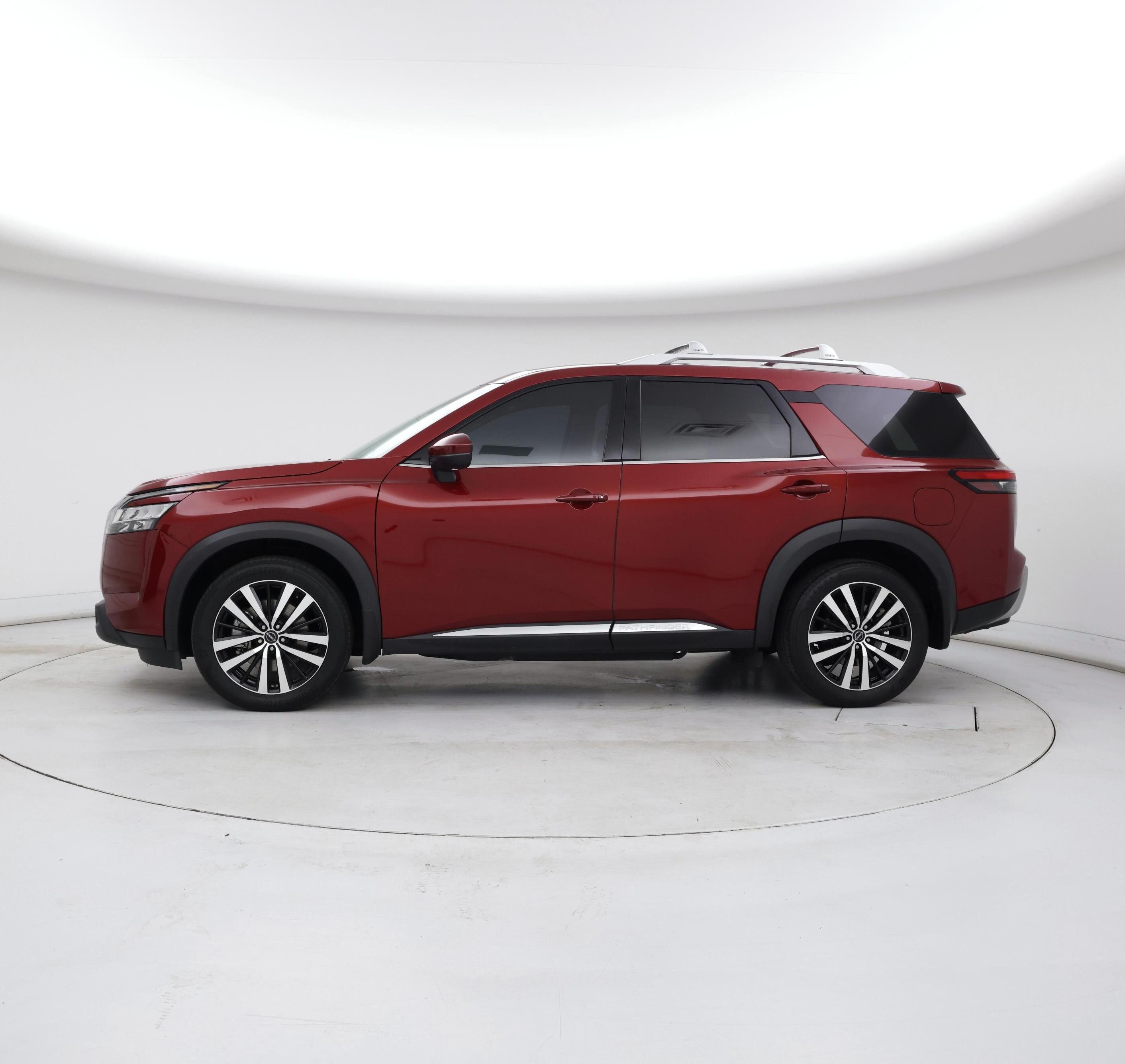 Thumbnail: 2023 Nissan Pathfinder - 3