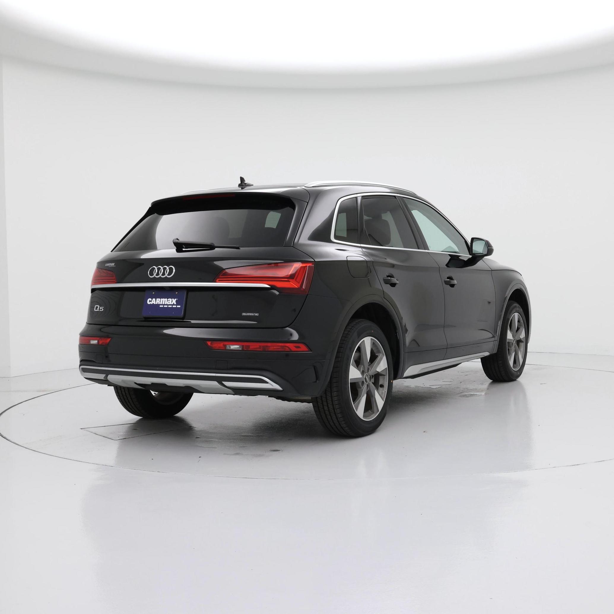 Thumbnail: 2023 Audi Q5 - 8