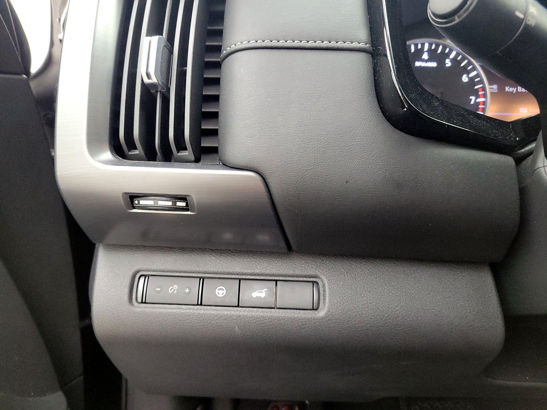 Thumbnail: 2023 Nissan Pathfinder - 11