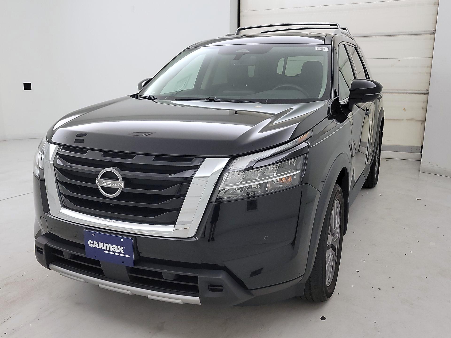 Thumbnail: 2023 Nissan Pathfinder - 3