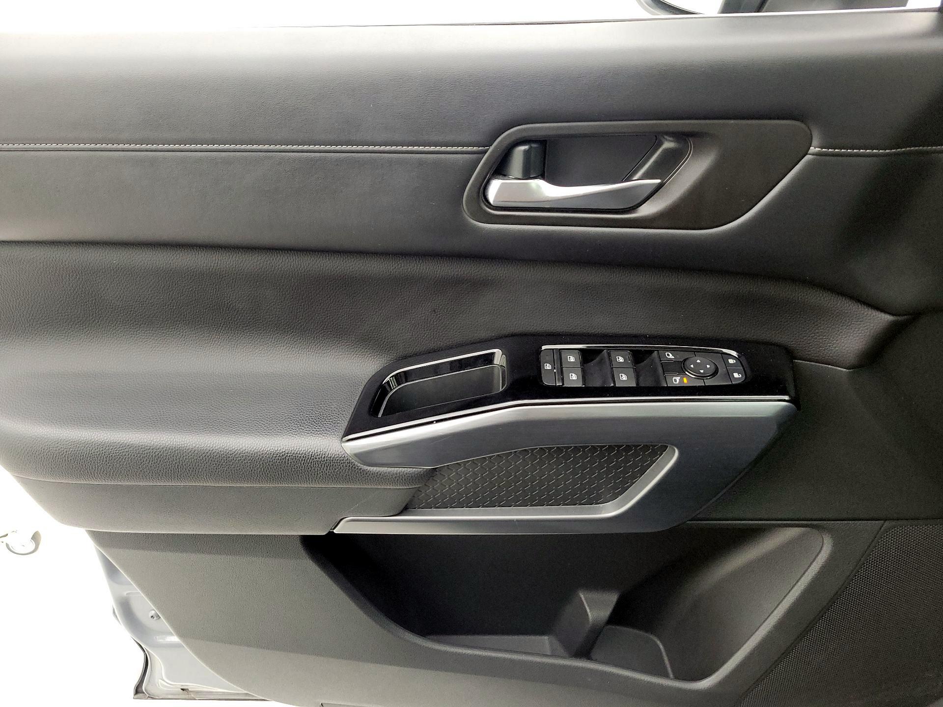 Thumbnail: 2024 Nissan Pathfinder - 10