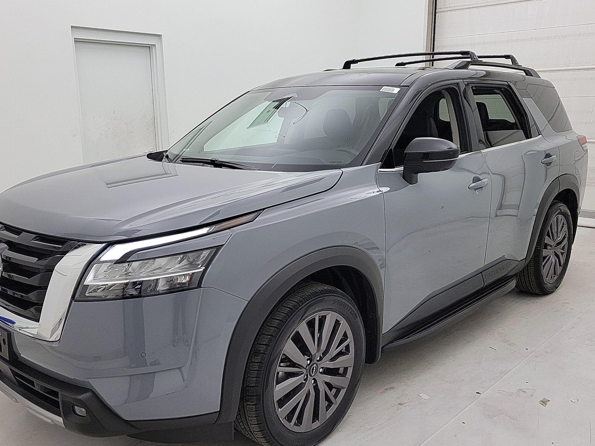 Thumbnail: 2024 Nissan Pathfinder - 3