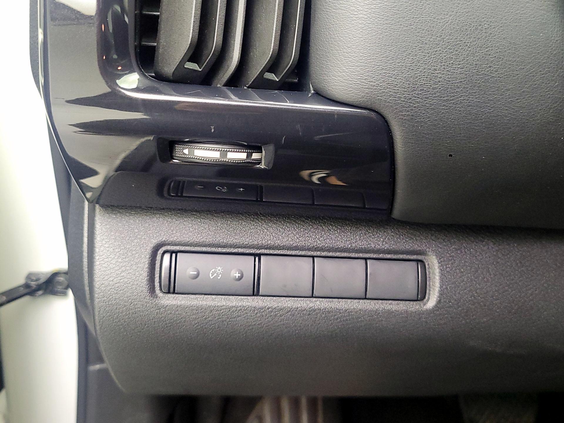 Thumbnail: 2024 Nissan Pathfinder - 11