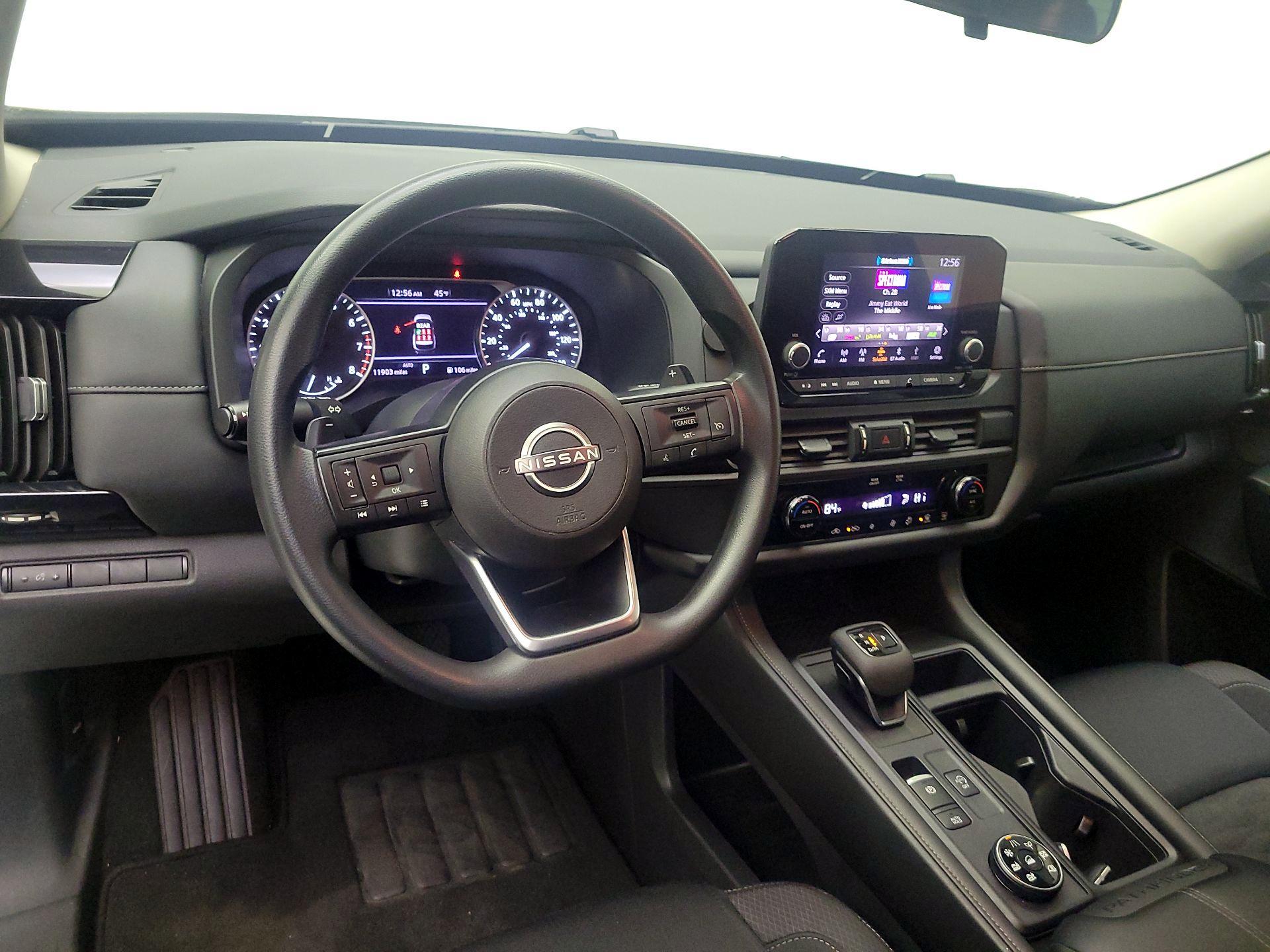 Thumbnail: 2024 Nissan Pathfinder - 8