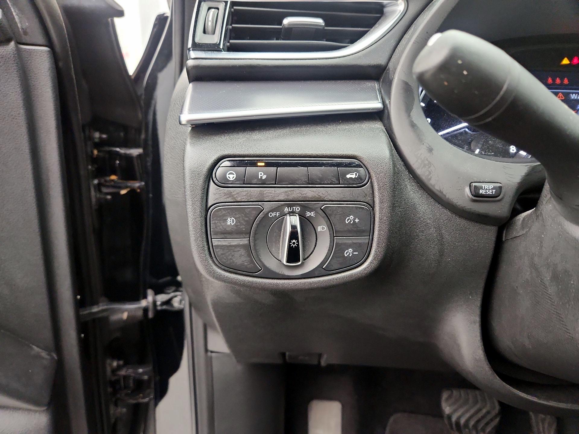 Thumbnail: 2023 INFINITI QX55 - 13