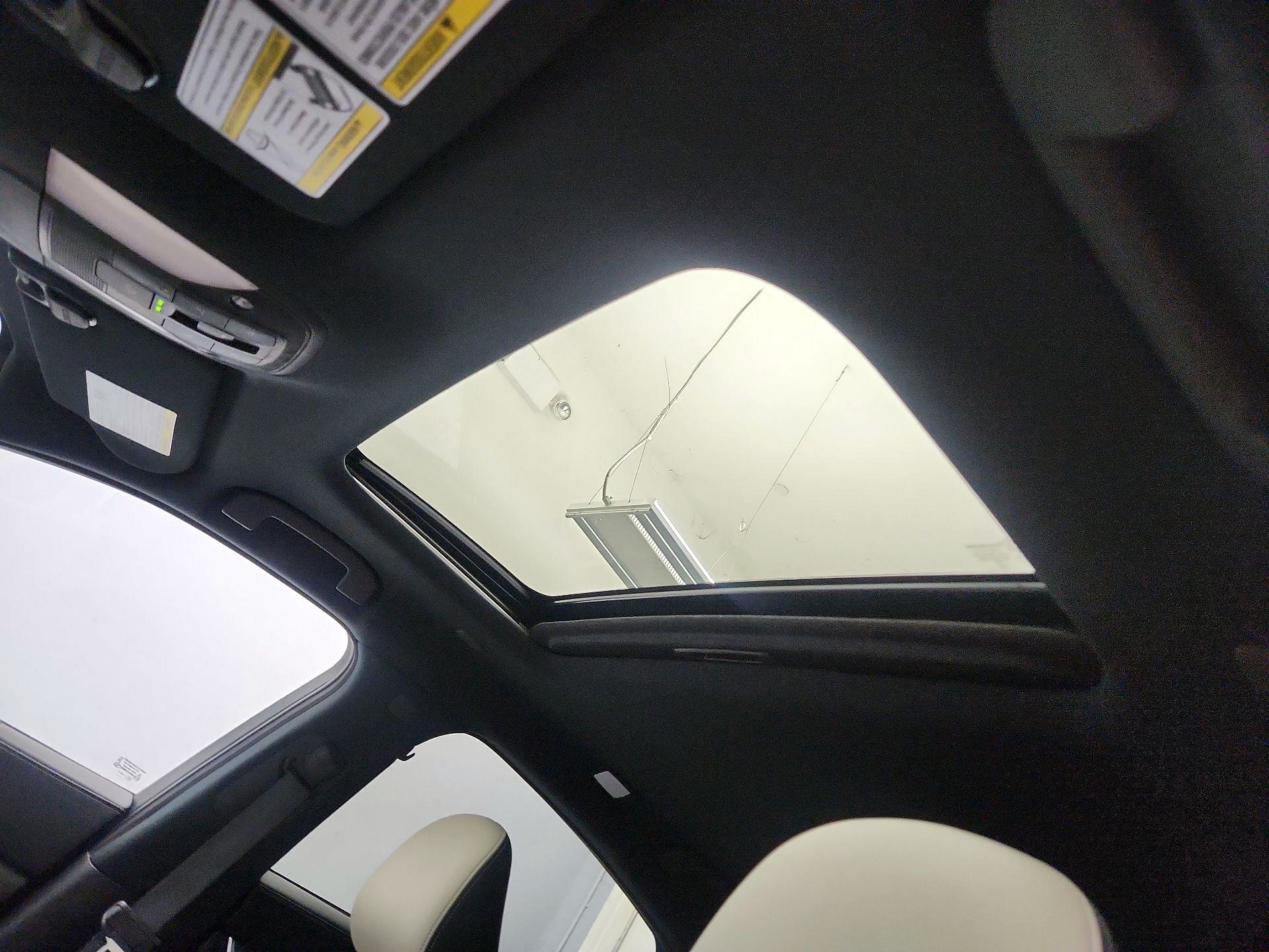 Thumbnail: 2023 INFINITI QX55 - 19