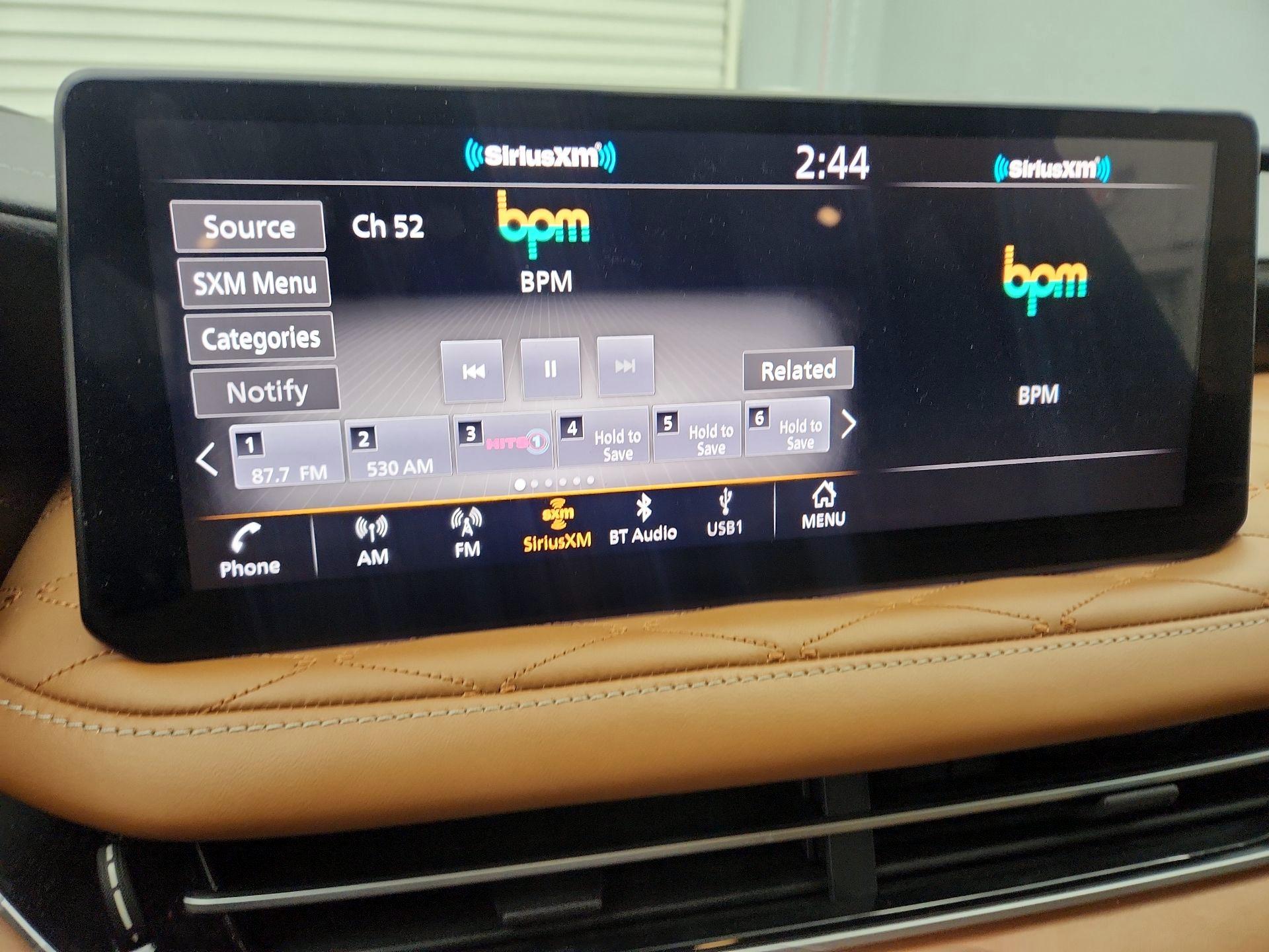 Thumbnail: 2023 INFINITI QX60 - 16