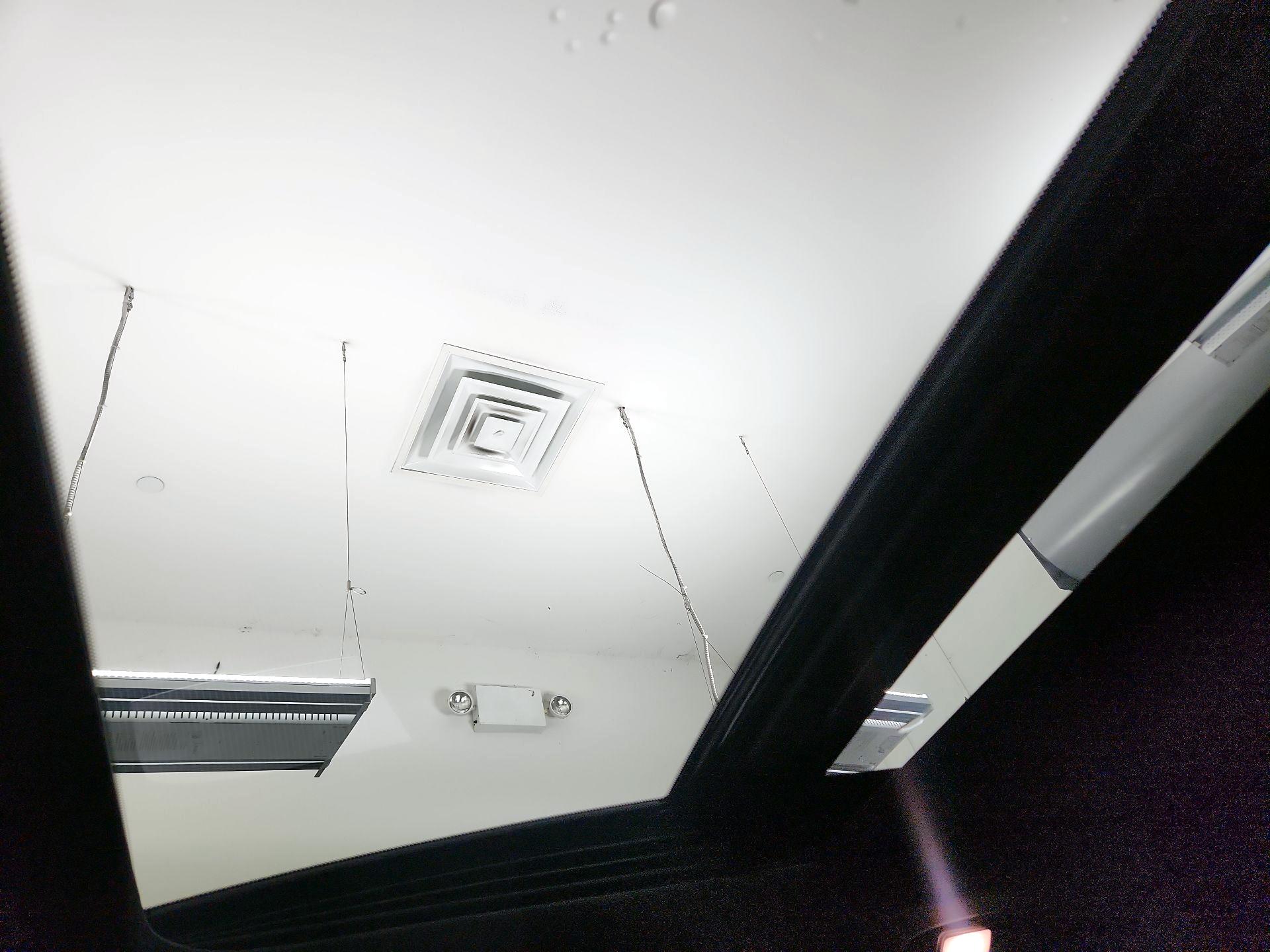 Thumbnail: 2023 INFINITI QX60 - 20