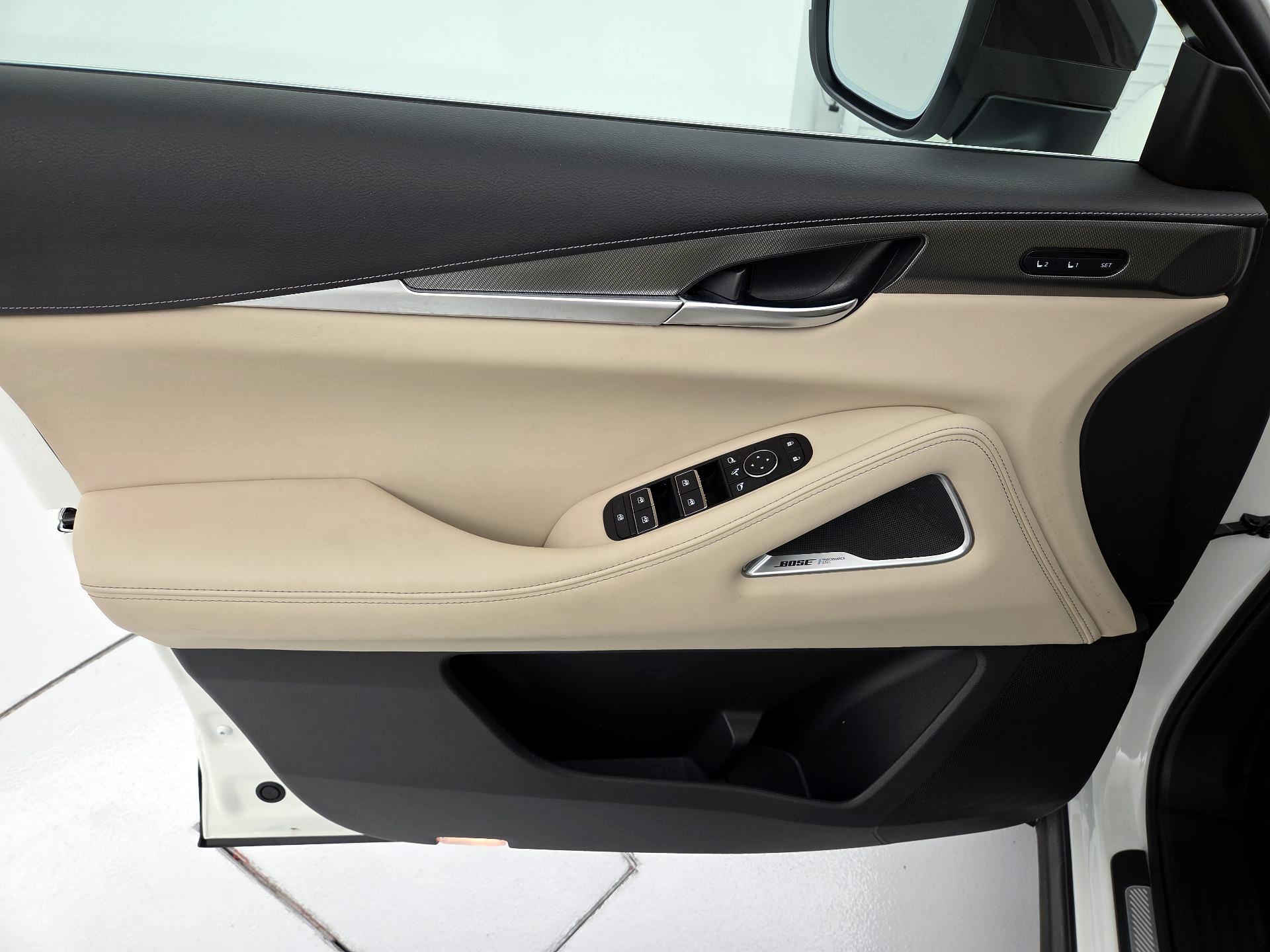 Thumbnail: 2023 INFINITI QX60 - 12