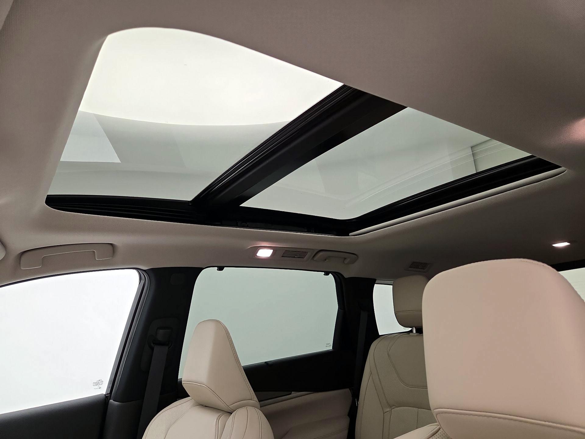 Thumbnail: 2023 INFINITI QX60 - 20