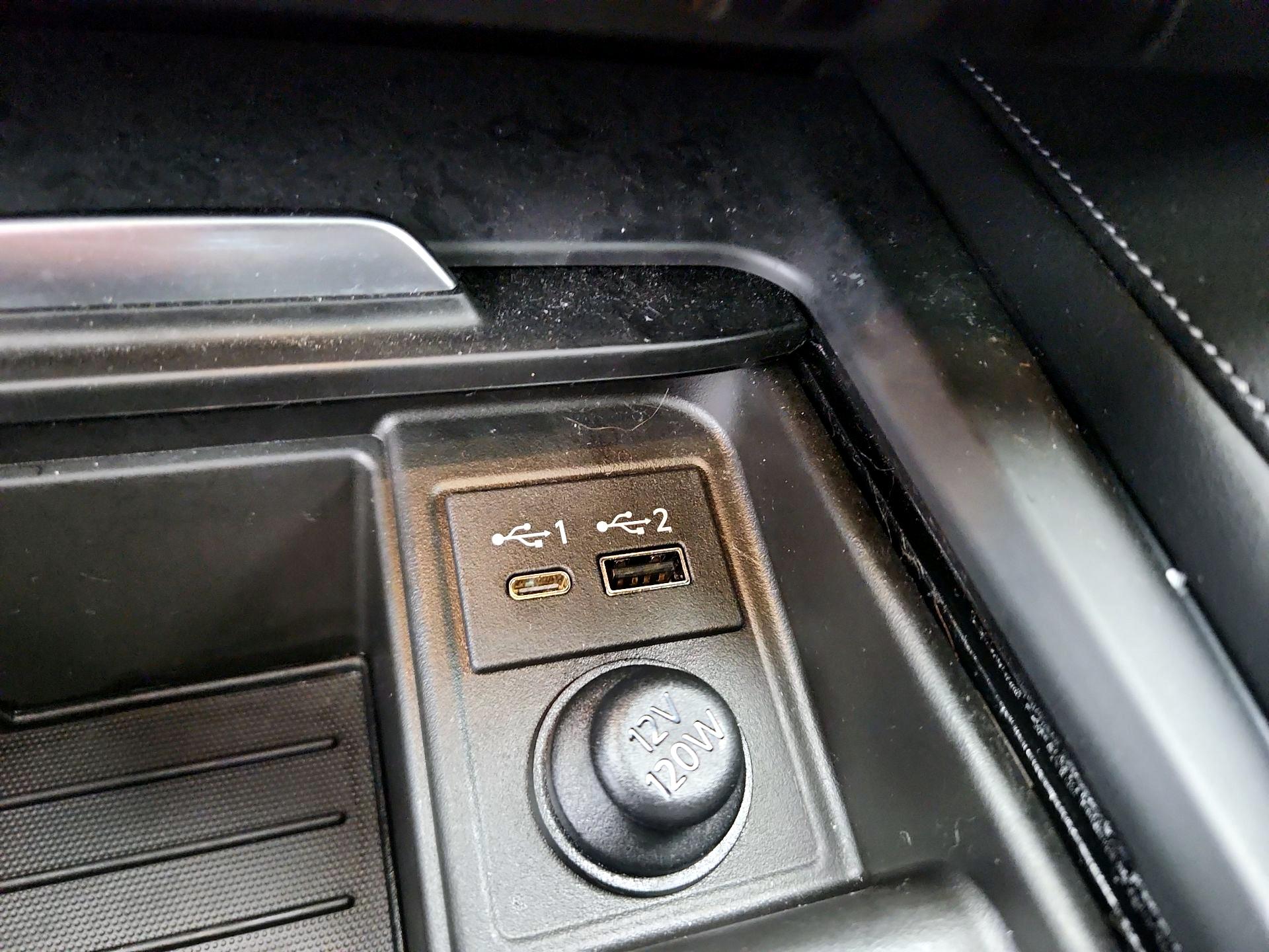 Thumbnail: 2023 INFINITI QX55 - 19