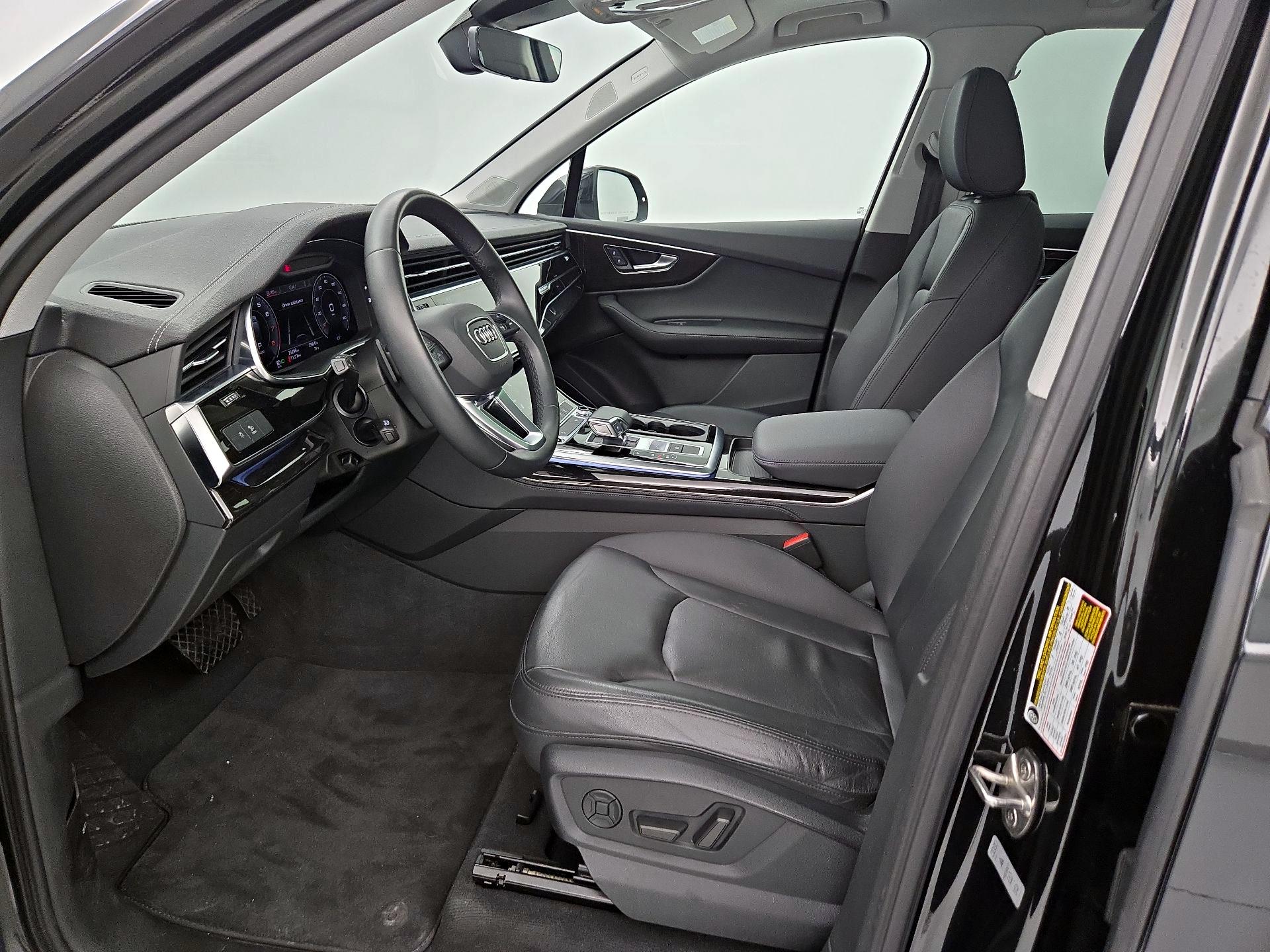 Thumbnail: 2023 Audi Q7 - 11