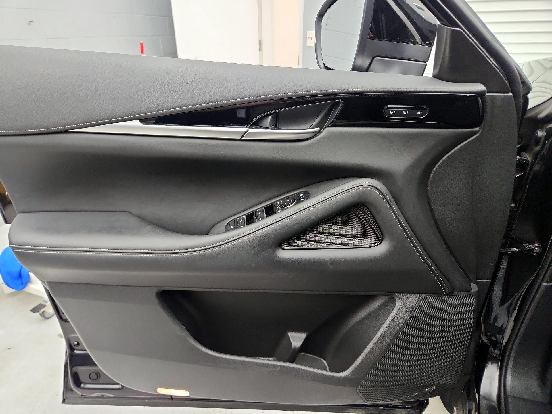 Thumbnail: 2023 INFINITI QX60 - 12