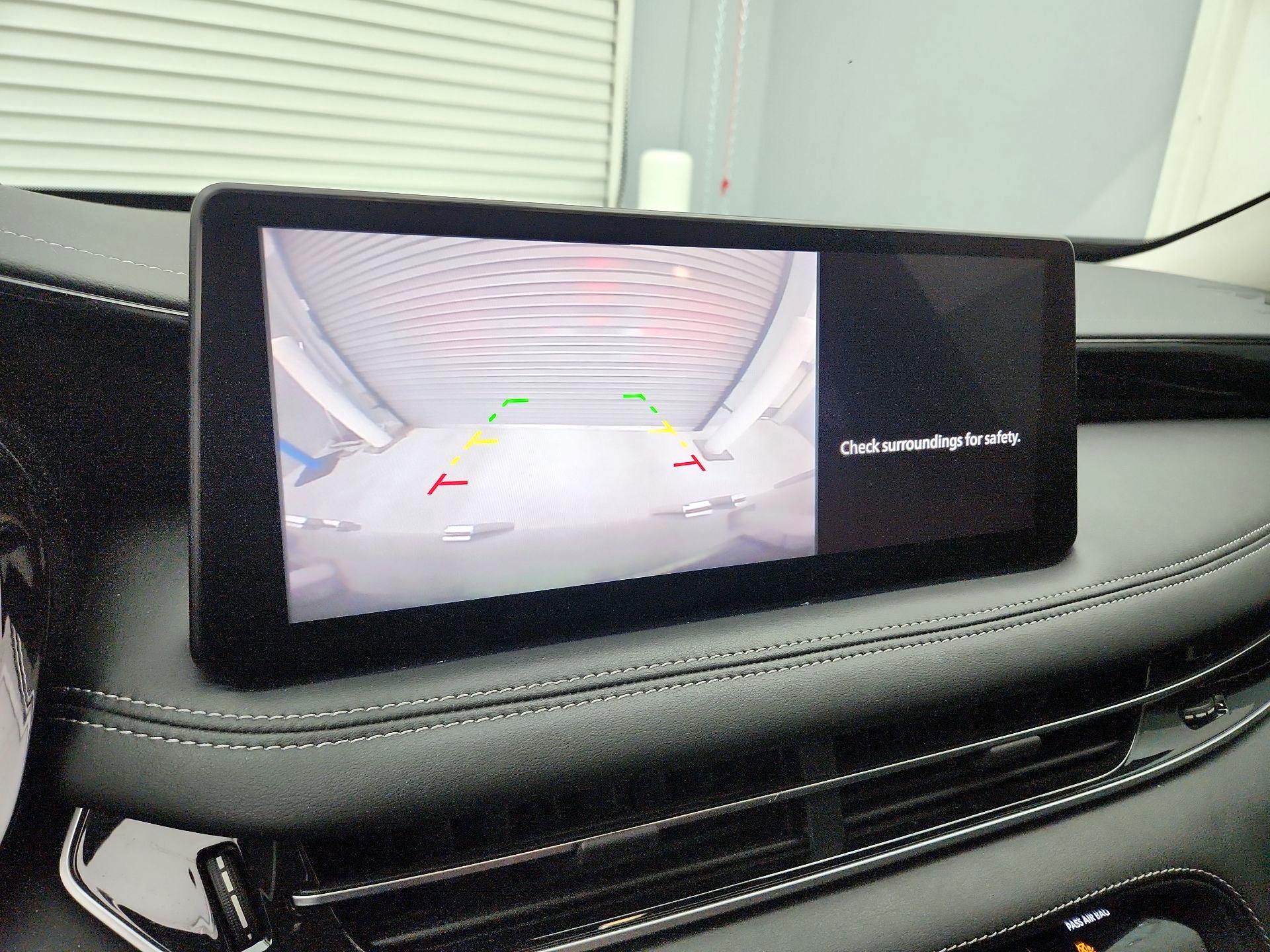 Thumbnail: 2023 INFINITI QX60 - 14