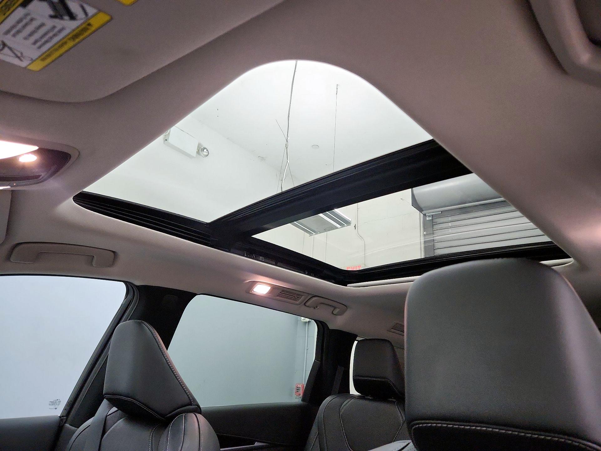 Thumbnail: 2023 INFINITI QX60 - 19