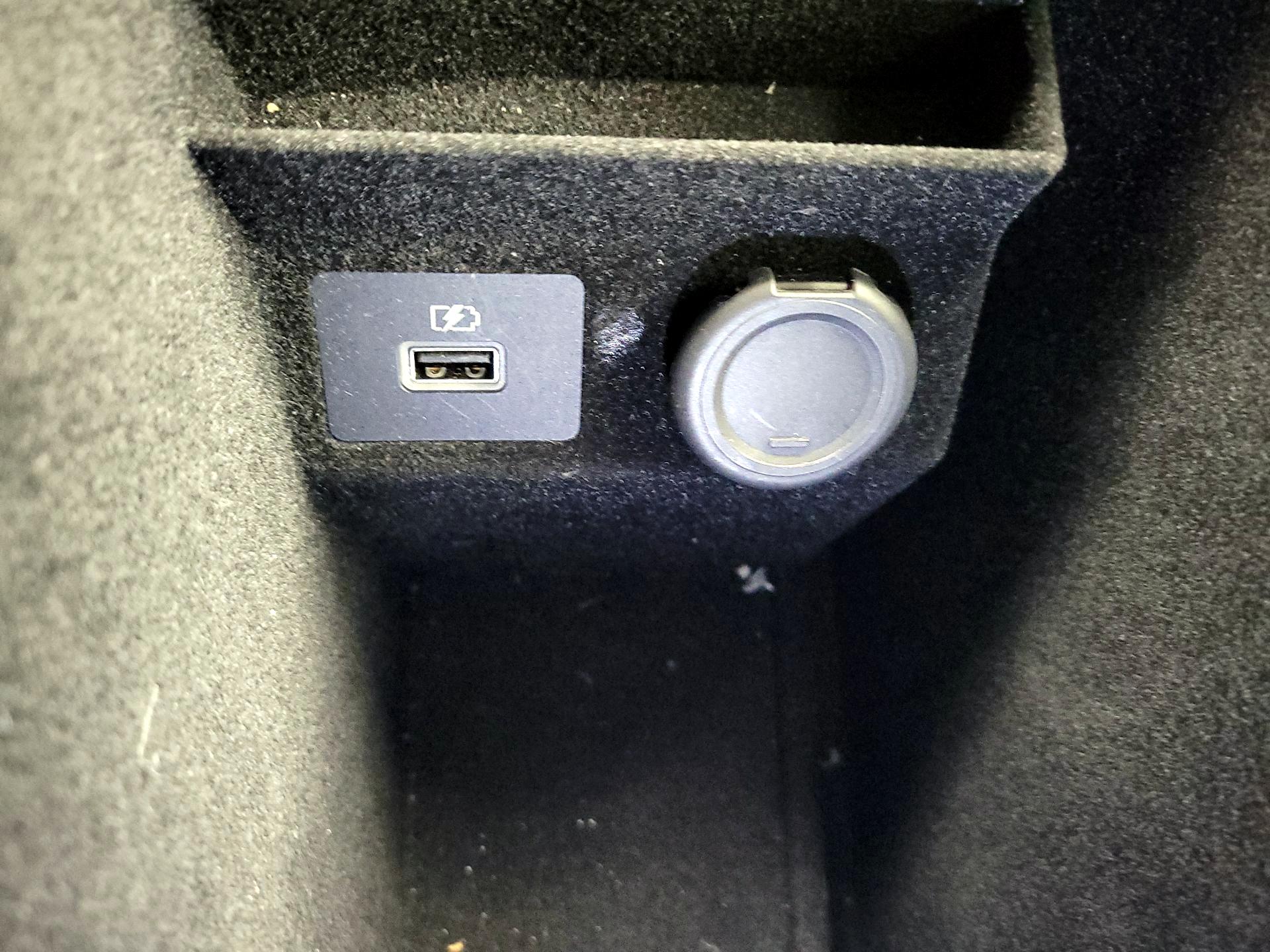 Thumbnail: 2023 INFINITI QX60 - 19