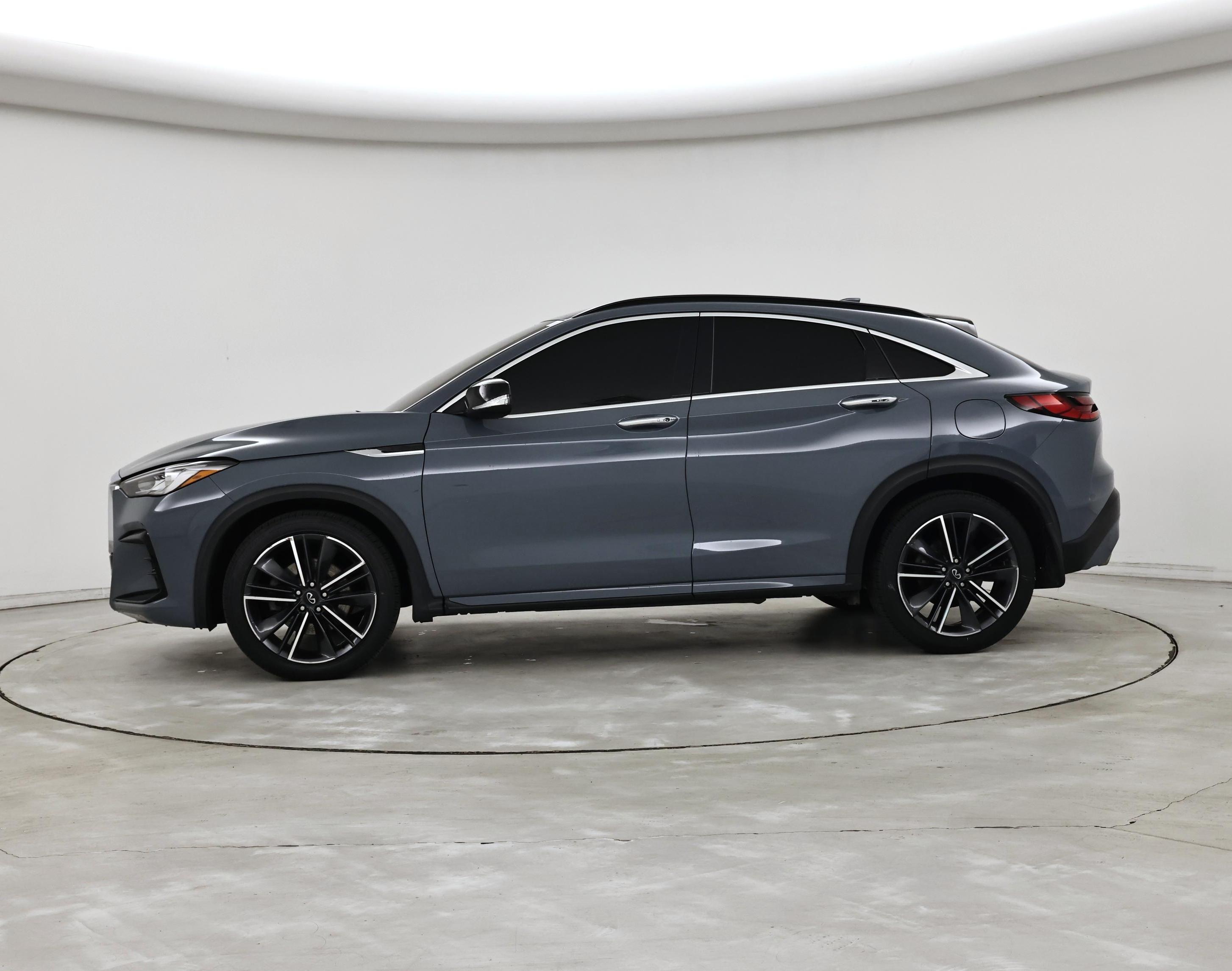 Thumbnail: 2023 INFINITI QX55 - 3